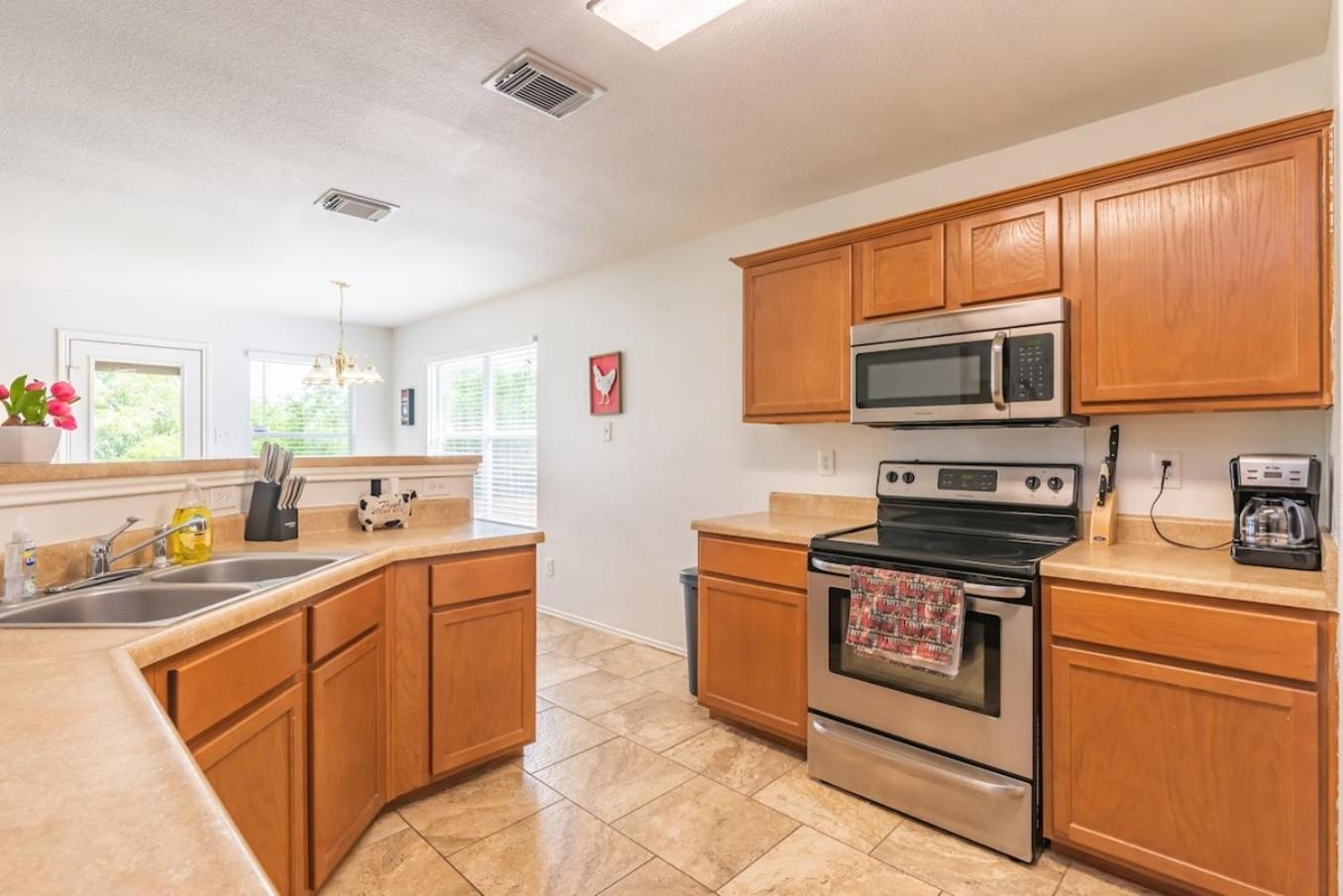 Luxury 6br Home, Game By Lackland & Seaworld * San Antonio
