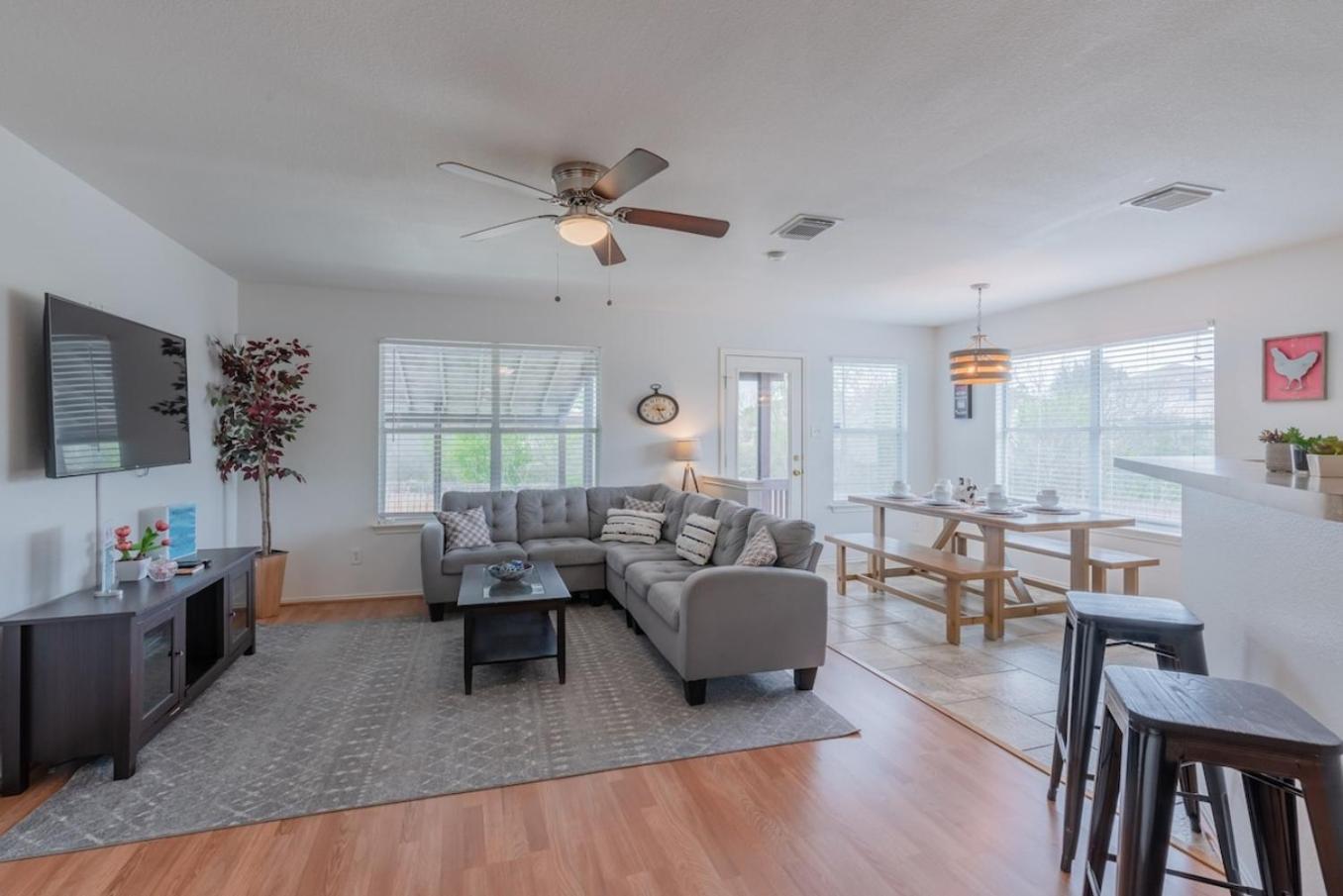 Luxury 6br Home, Game By Lackland & Seaworld