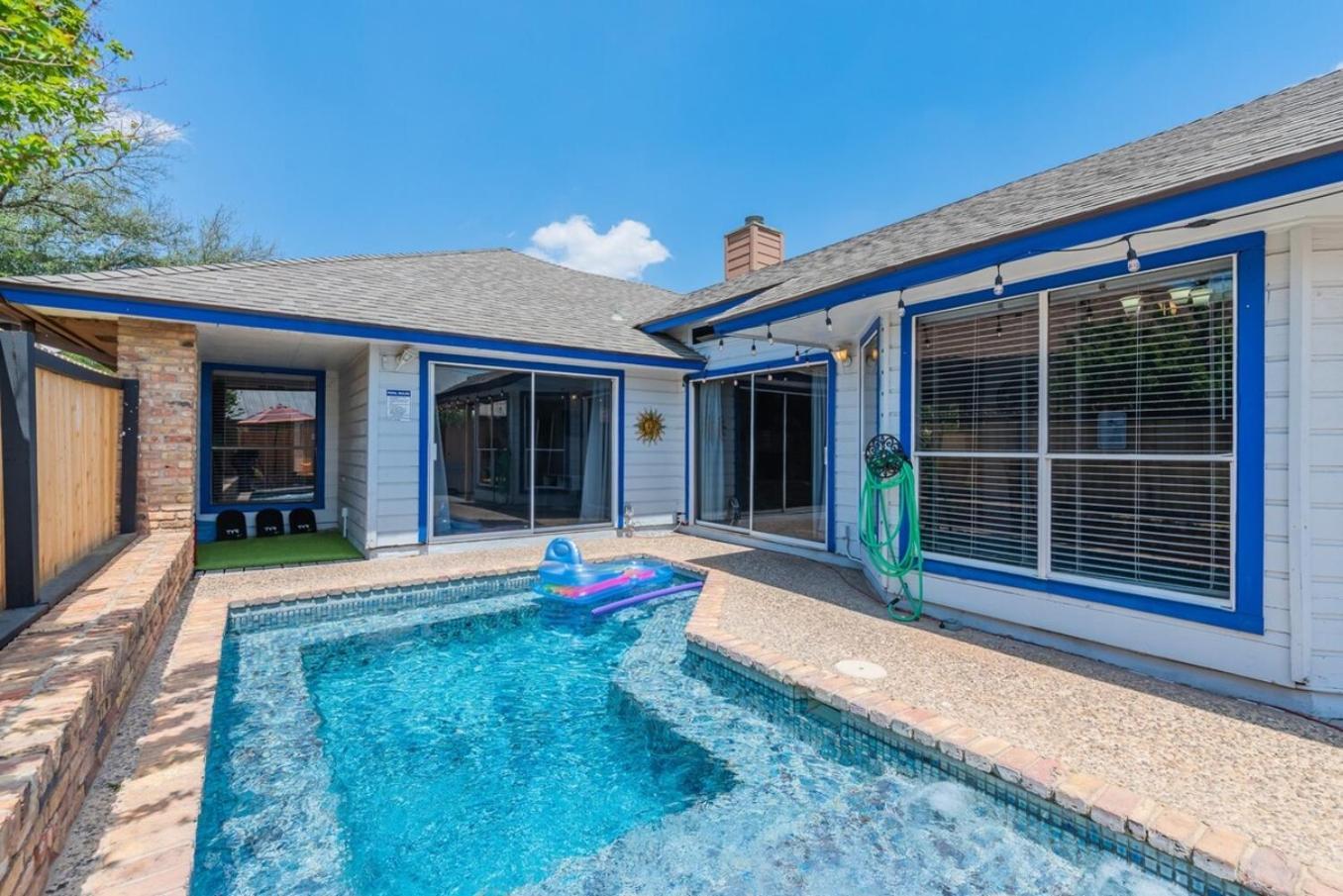 Fun 'n Sun Heated Pool & Gameroom By Fiesta Texas Holiday home