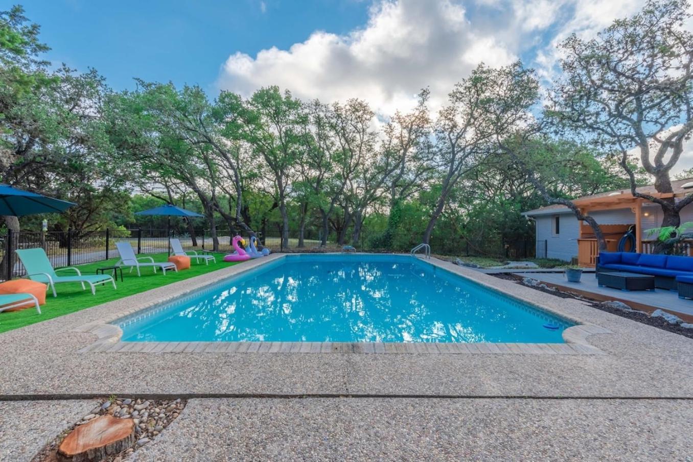 Luxury House By Fiesta Texas & Seaworld With Pool Holiday home