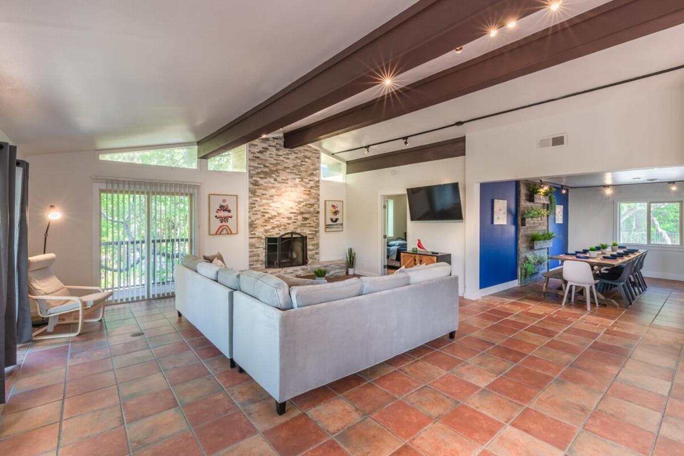 Holiday home Luxury House By Fiesta Texas & Seaworld With Pool *