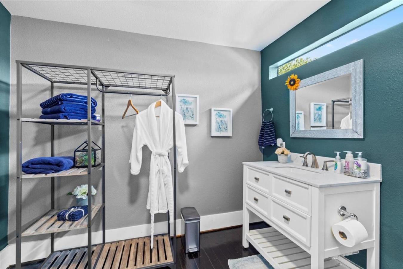 Holiday home 3 Bdr 2 Bth Downtown Free Parking At The Alamodome