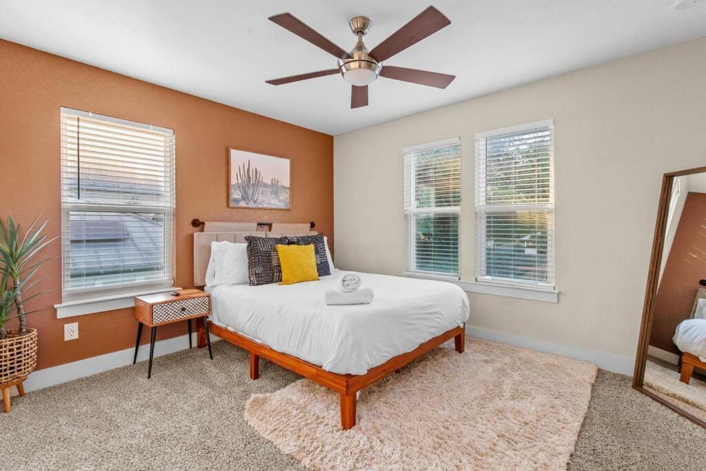 Pool - Theater King Bed & 7 Minutes To Riverwalk *
