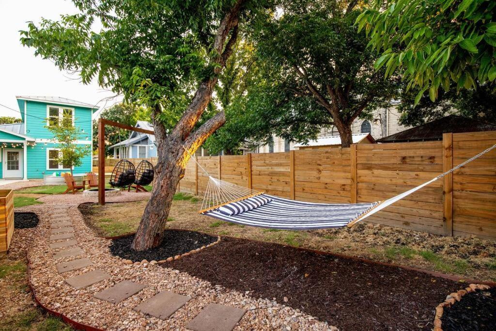 Pool - Theater King Bed & 7 Minutes To Riverwalk