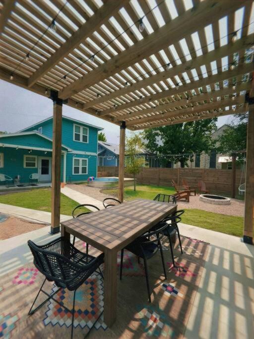 Pool - Theater King Bed & 7 Minutes To Riverwalk *