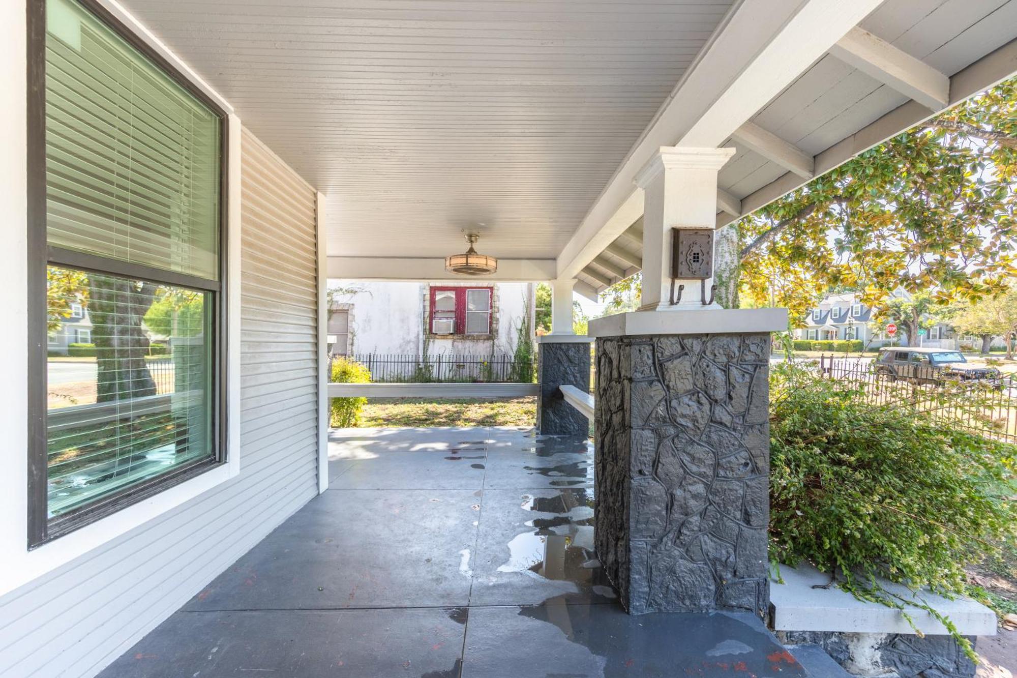 Luxurious 3 Bedroom Near Downtown San Antonio