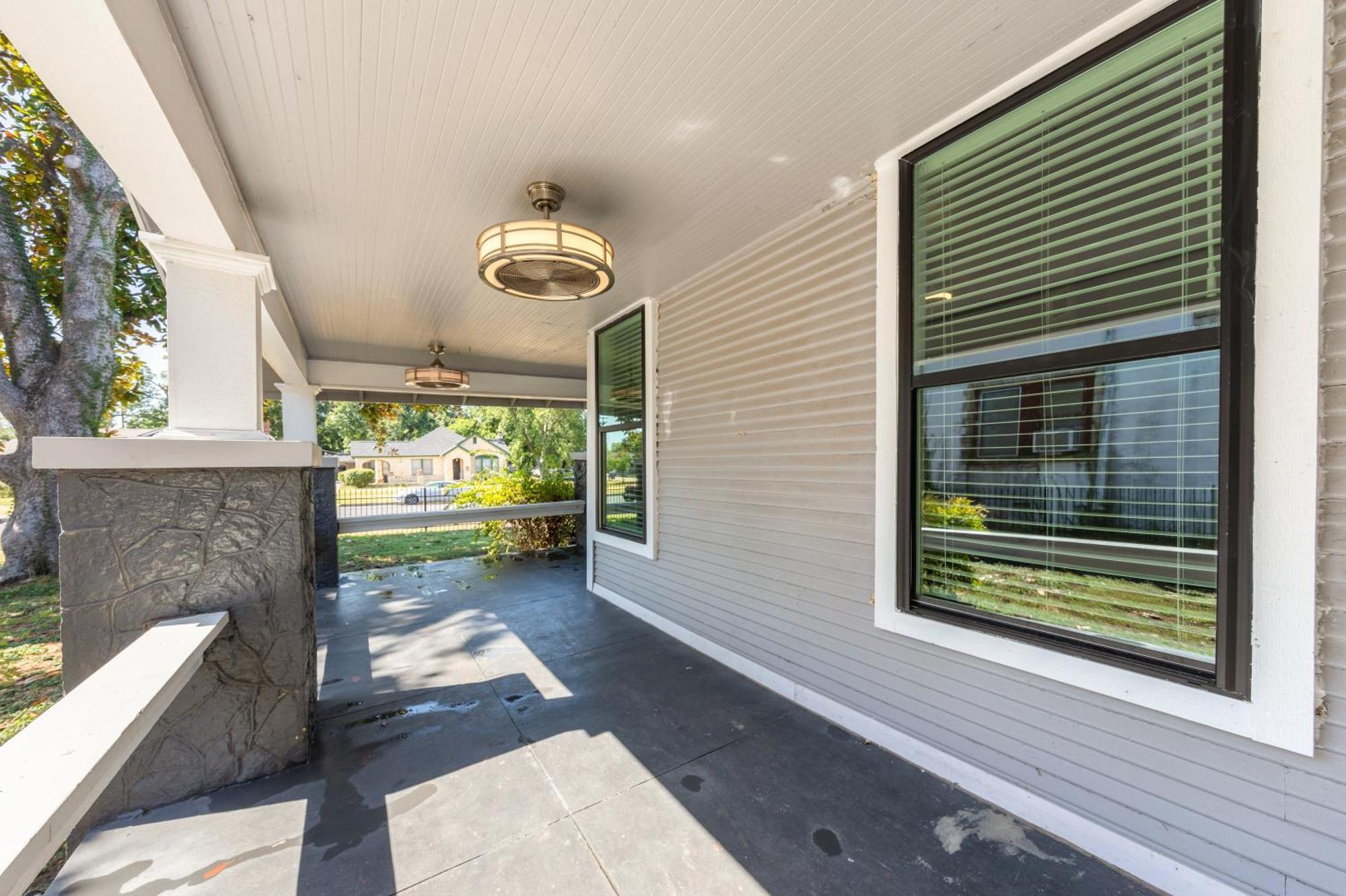Luxurious 3 Bedroom Near Downtown Holiday home