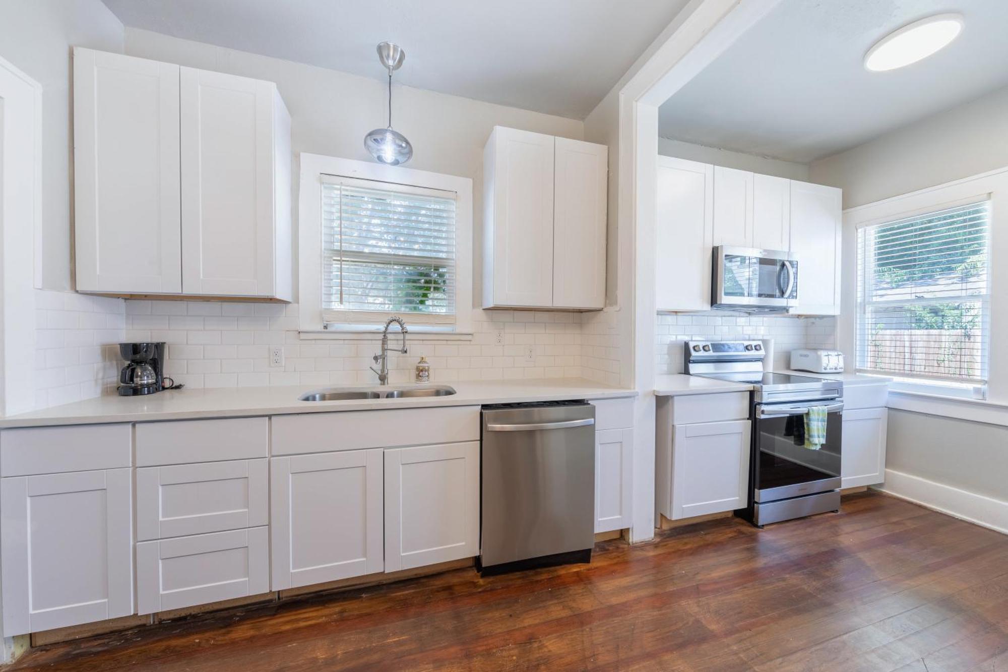 Luxurious 3 Bedroom Near Downtown * San Antonio