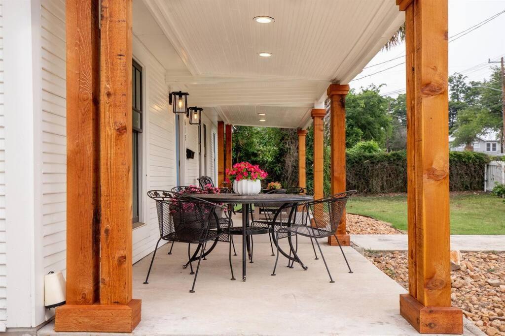 Holiday home Hays Skyline View - 1 Mile To Downtown *