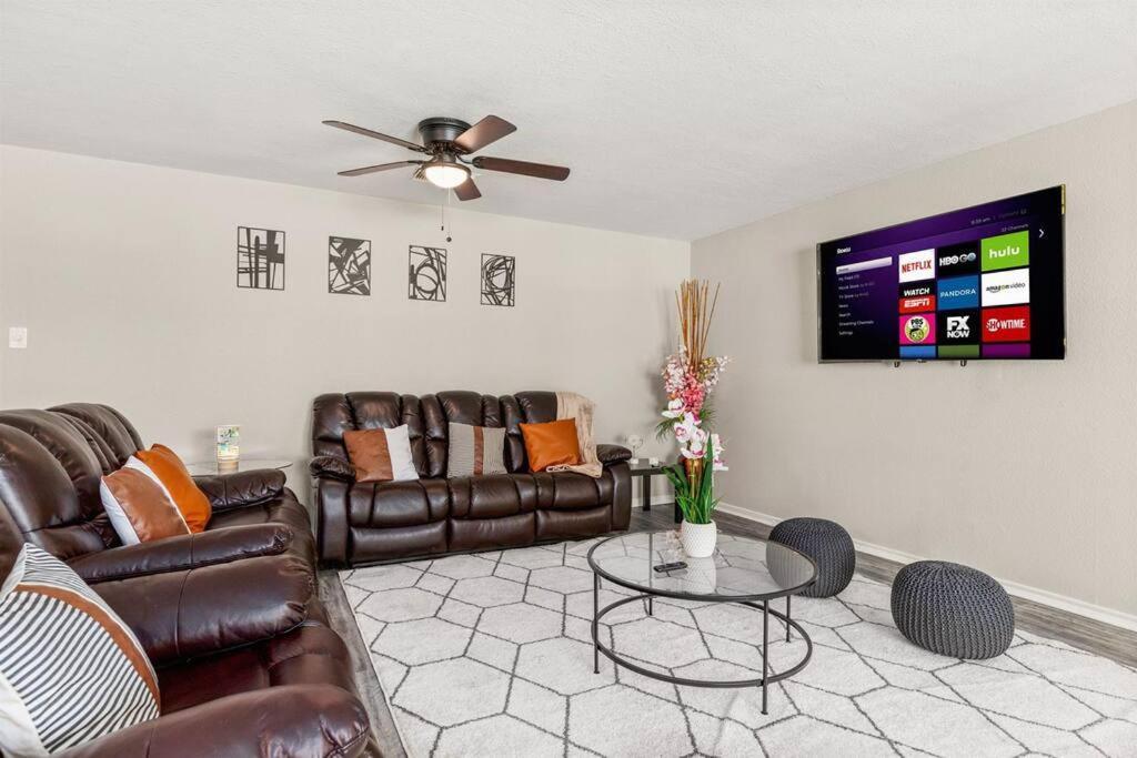 Holiday home Pool Oasis By Seaworld 5 Bedrooms Game San Antonio