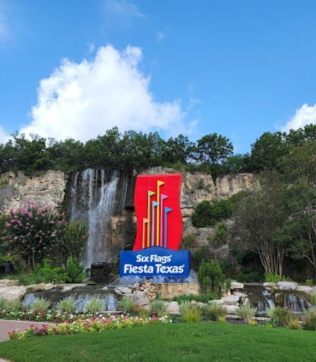 Holiday home 3 Bdr 2 Bth Downtown Free Parking At The Alamodome San Antonio