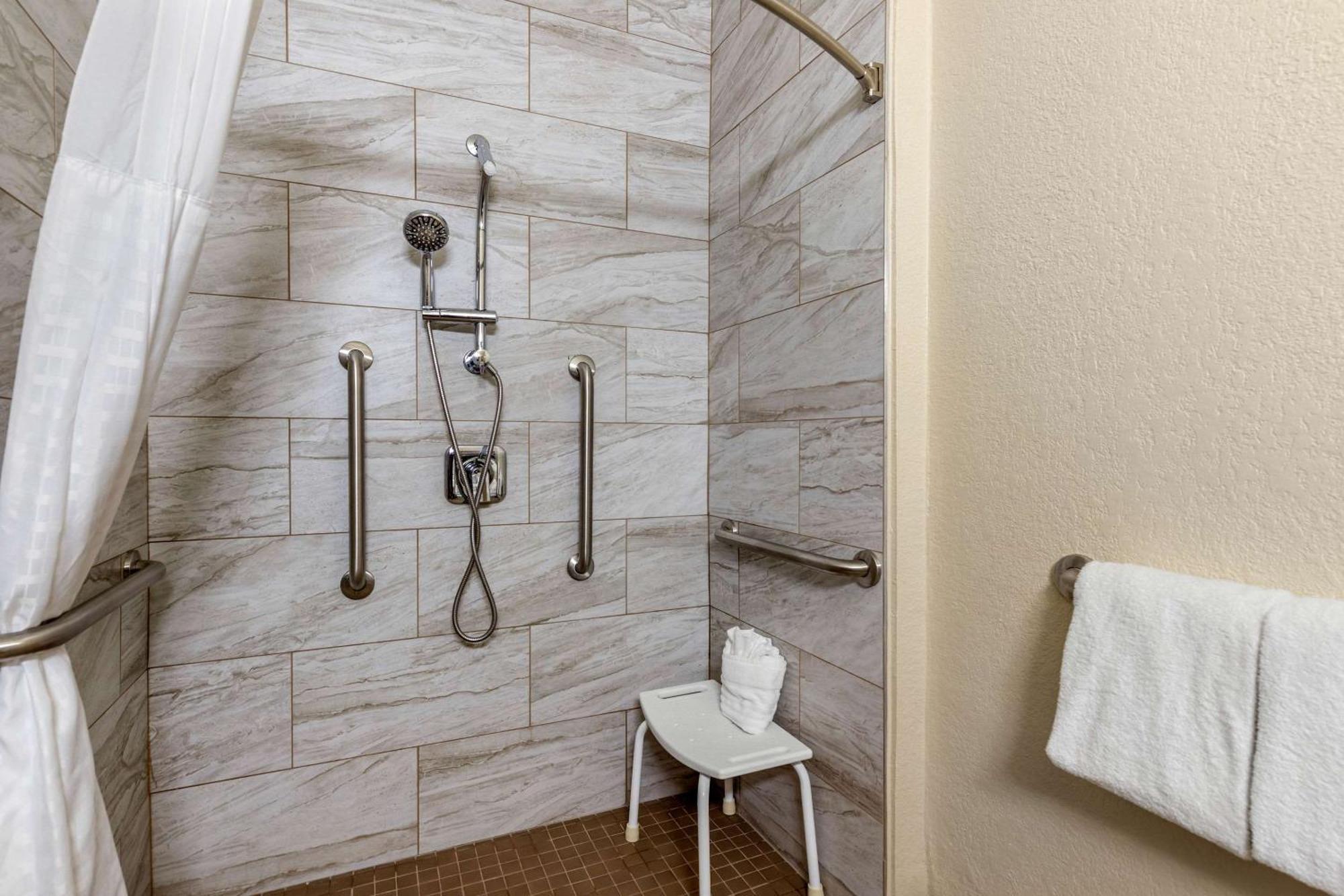 Comfort Airport North 3* San Antonio