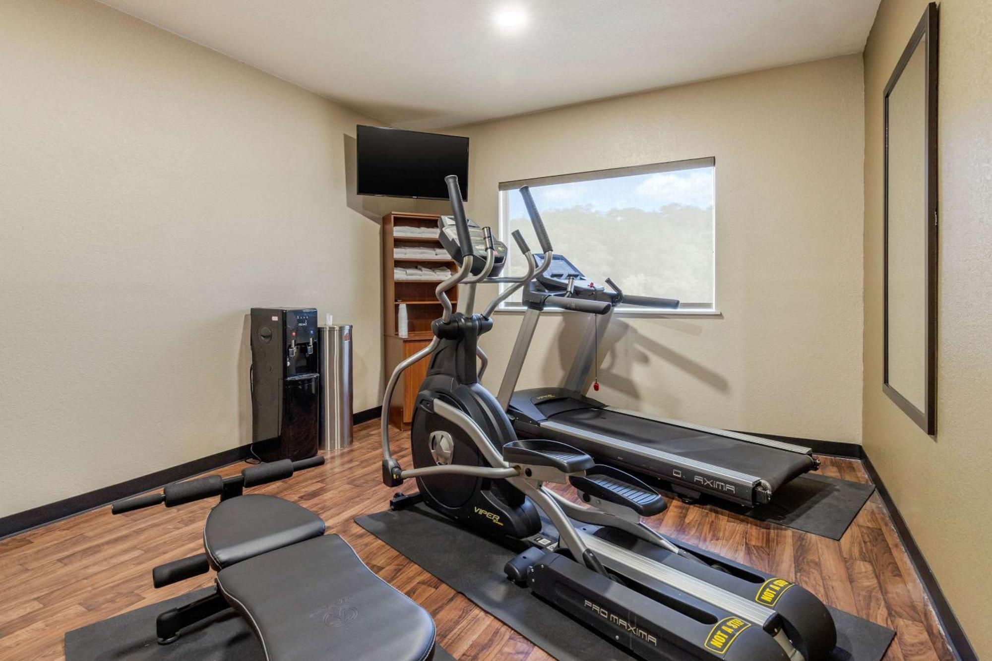 Comfort Airport North Hotel San Antonio