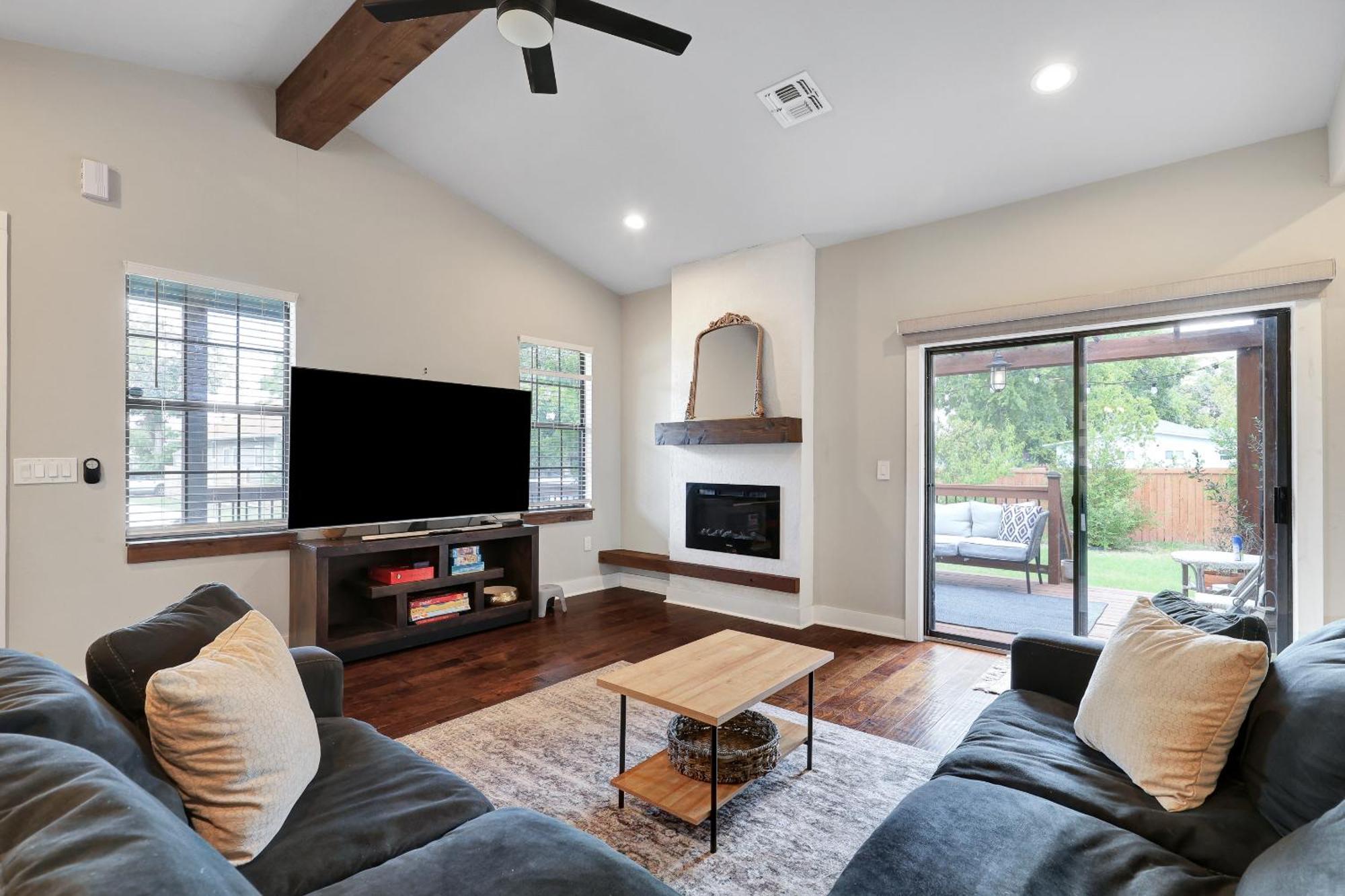 Getaway Nr Dt River Walk Bbq Yard Pet Games Holiday home San Antonio