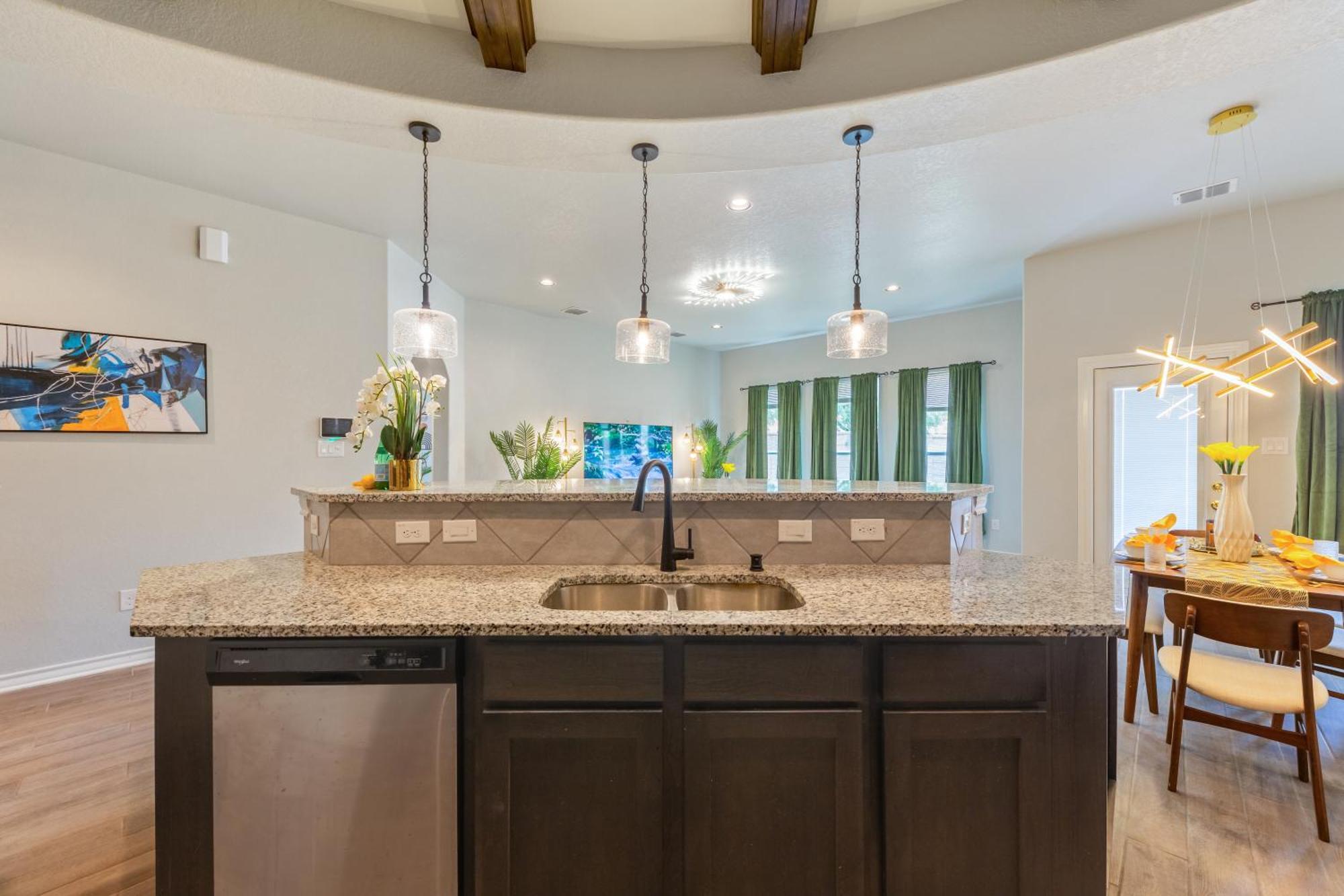 4722 Modern Comforts In Holiday home
