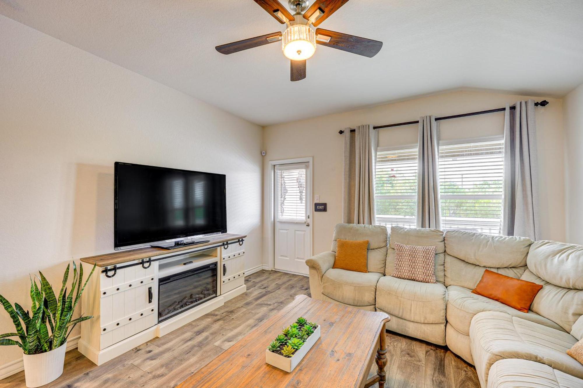 Holiday home 17 Mi To Downtown Escape *