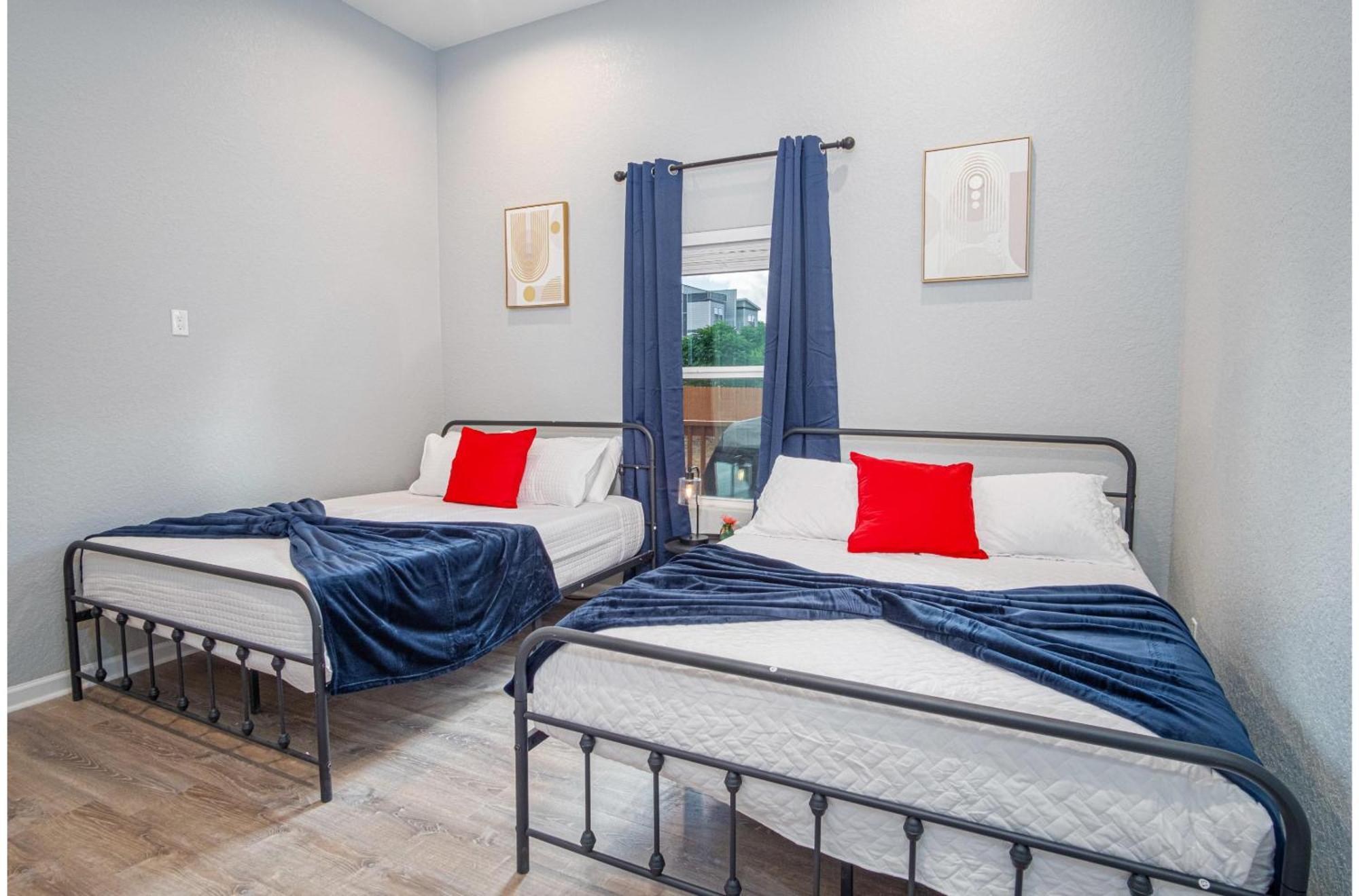 Holiday home Seize The Moment 4br3ba Gem W Downtown Views