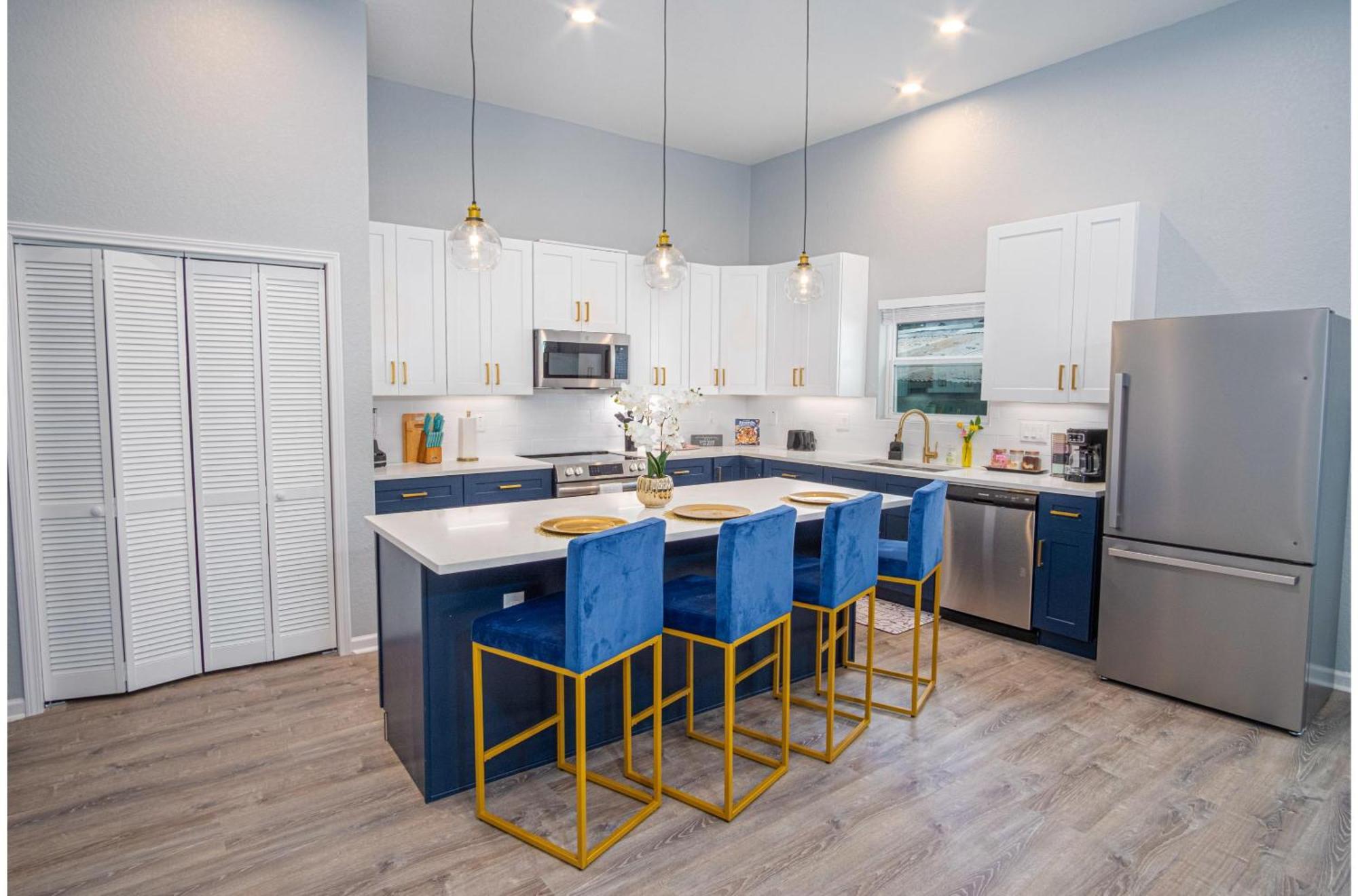 Seize The Moment 4br3ba Gem W Downtown Views *