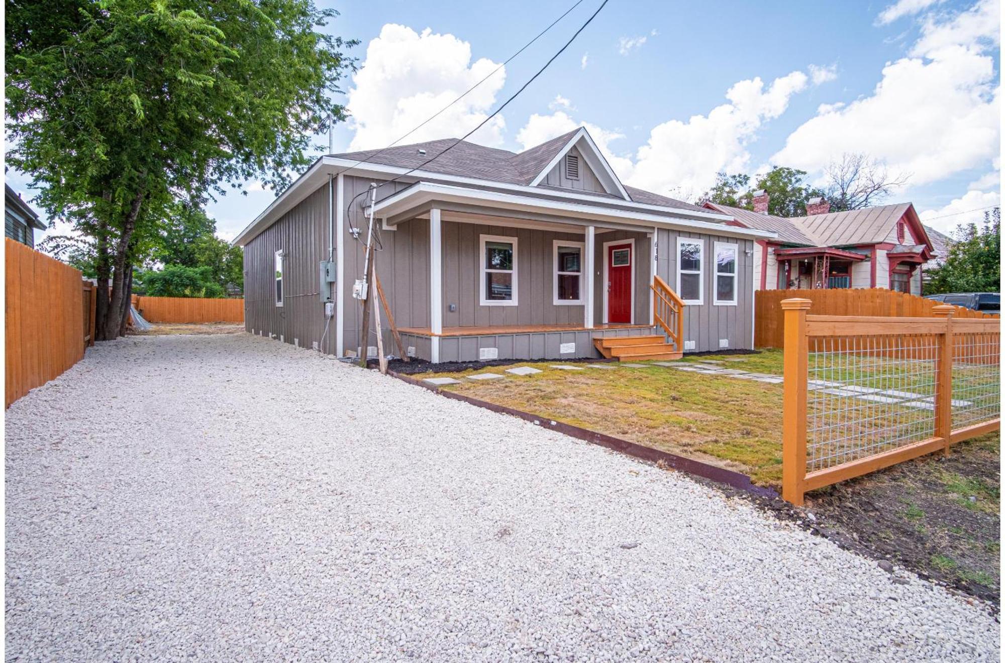 Seize The Moment 4br3ba Gem W Downtown Views Holiday home *
