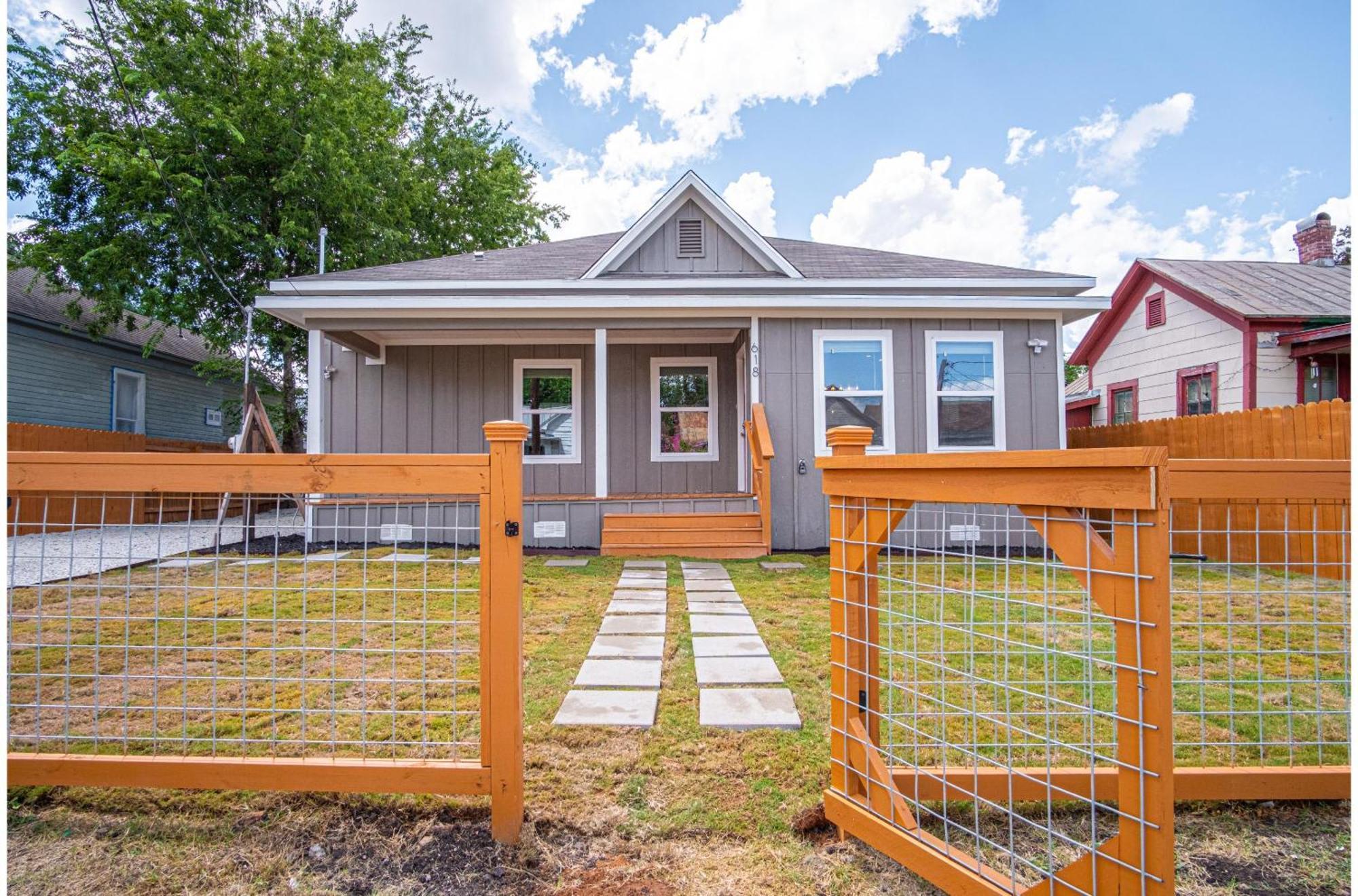 Holiday home Seize The Moment 4br3ba Gem W Downtown Views