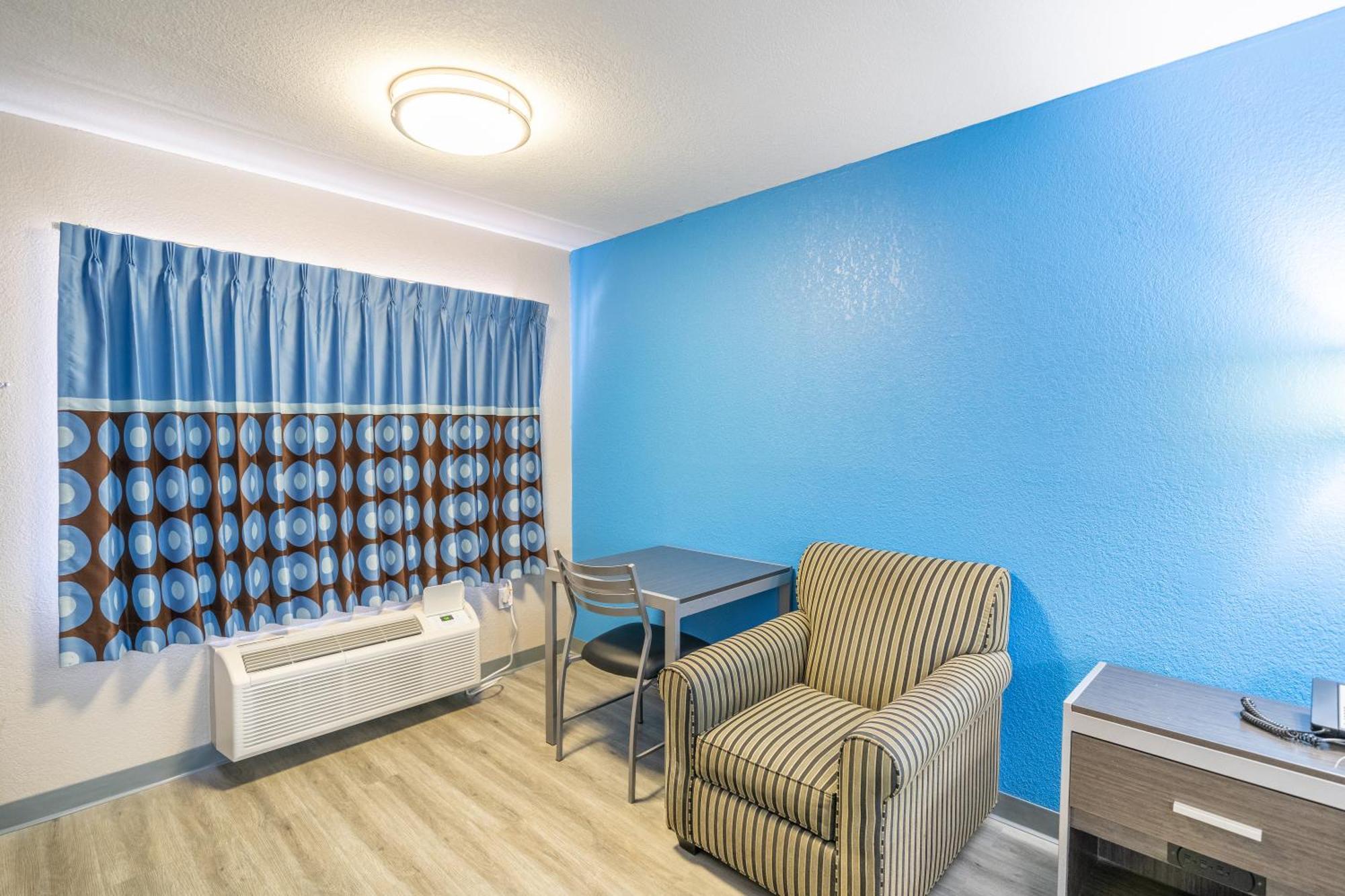 Hotel Super 8 By Wyndham San Antonio/riverwalk Area San Antonio