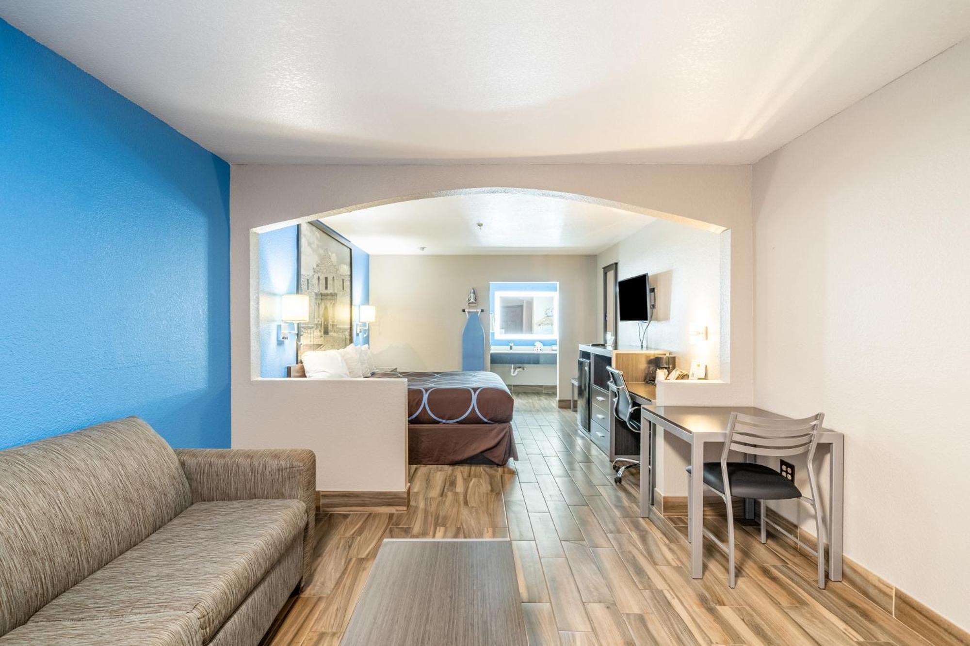 Hotel Super 8 By Wyndham San Antonio/riverwalk Area