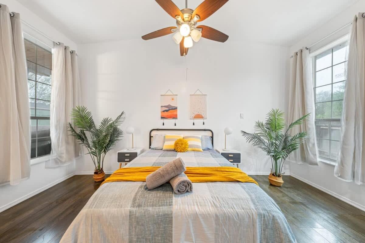 Holiday home 13802 M2 6br Saia Morgan's Randolph Afb San Antonio