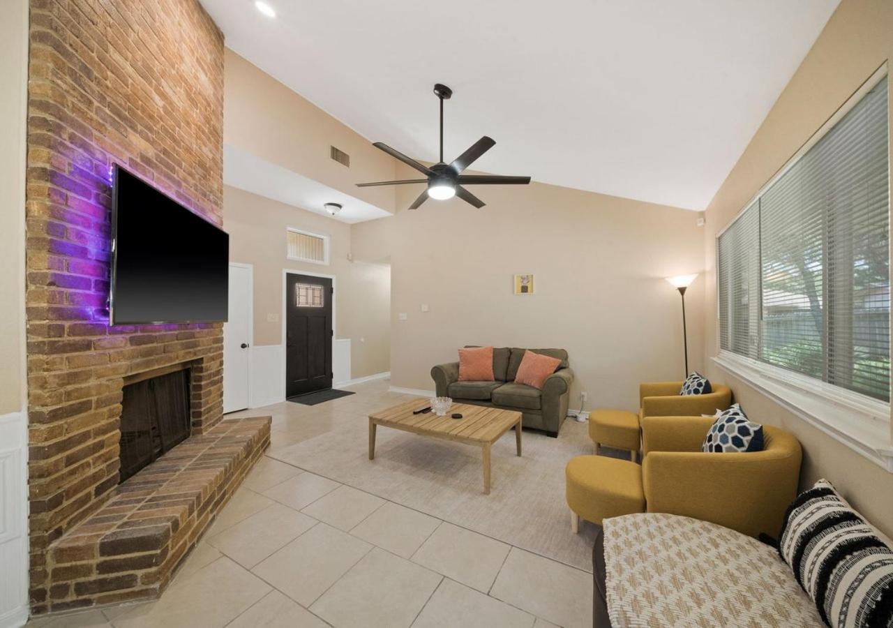 Cozy Brick Holiday home San Antonio