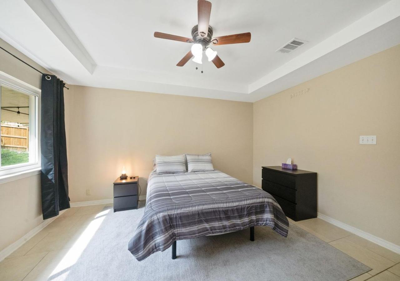 Cozy Brick Holiday home San Antonio