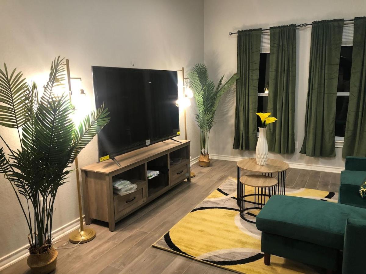 4722 Modern Comforts In *