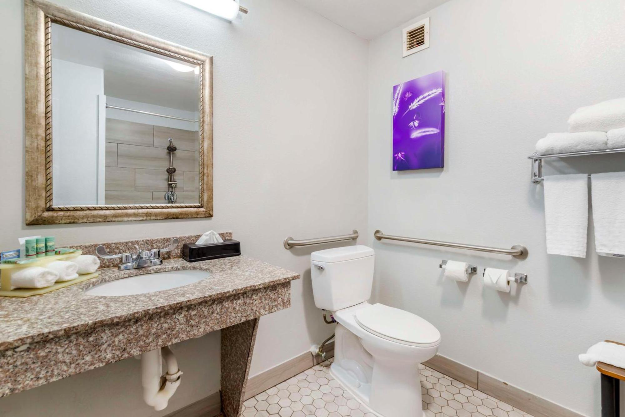 Western Medical Center North & Near Six Flags 3*
