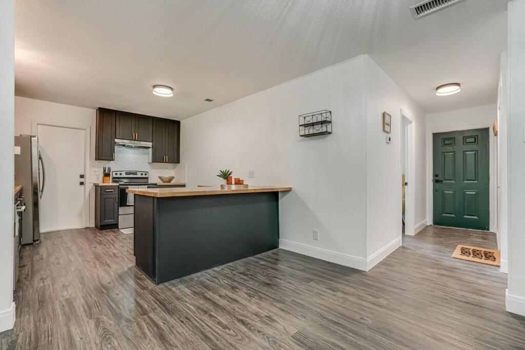 Cozy Retreat Near Downtown Sa Holiday home San Antonio
