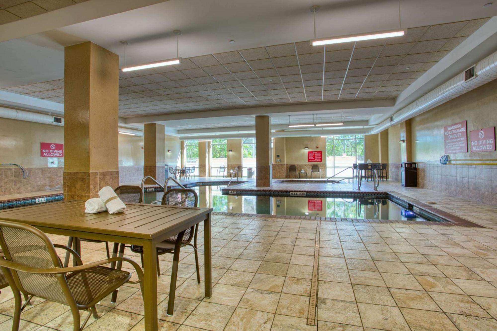 Hotel Drury & Near La Cantera
