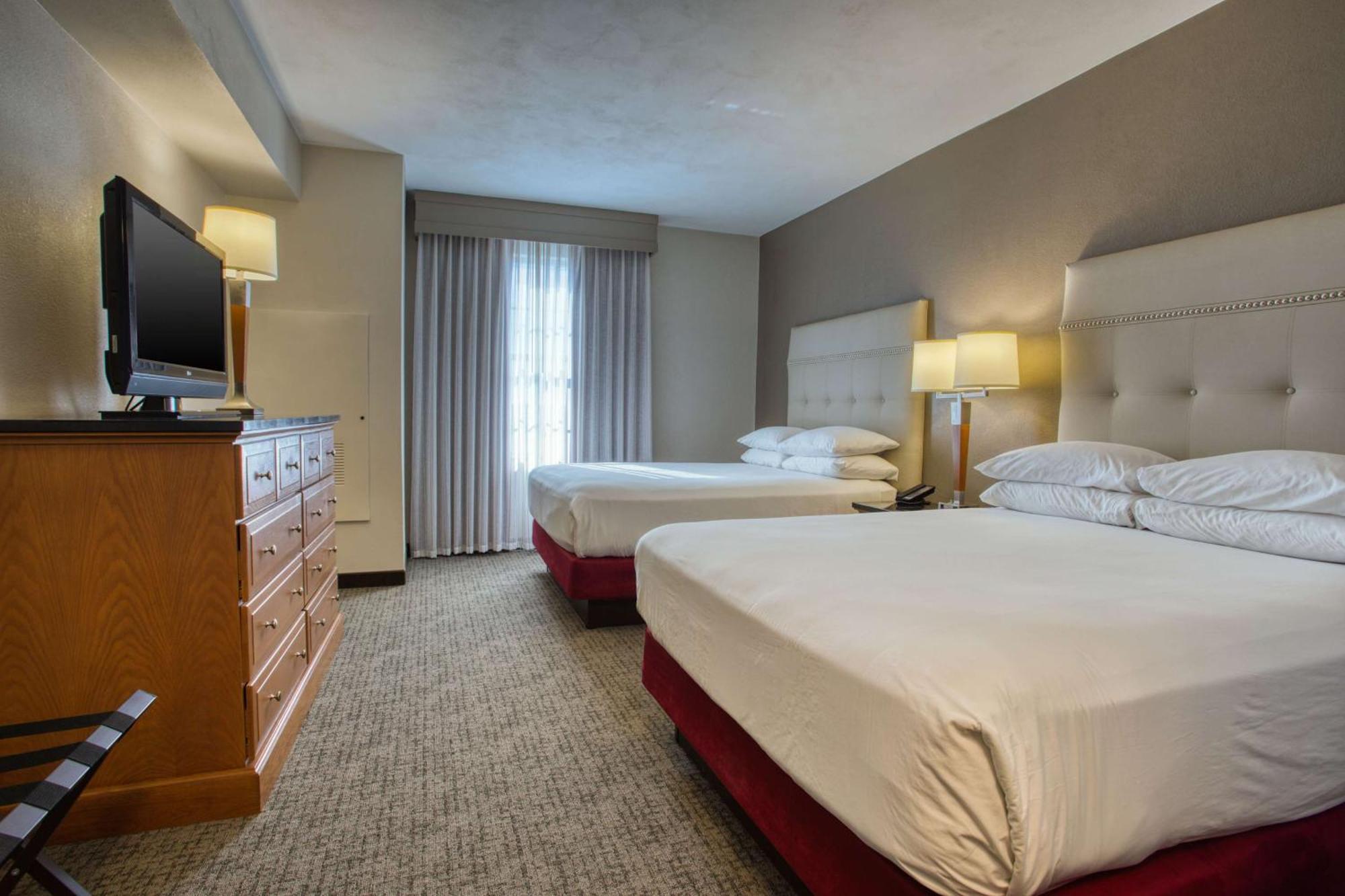 Drury & Near La Cantera Hotel 3*
