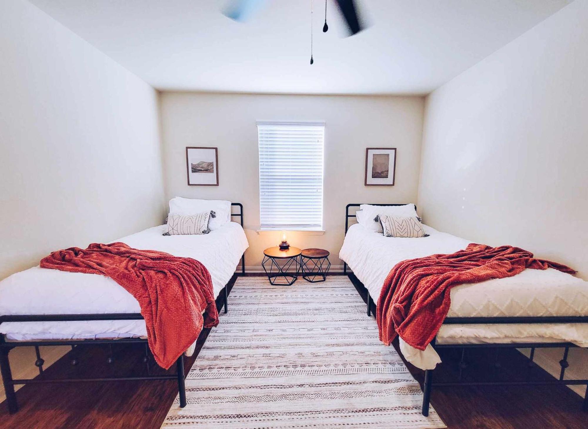 Luxury - Total 5 Beds With 2 King Beds, Near Seaworld, Six Flags And Attractions Holiday home