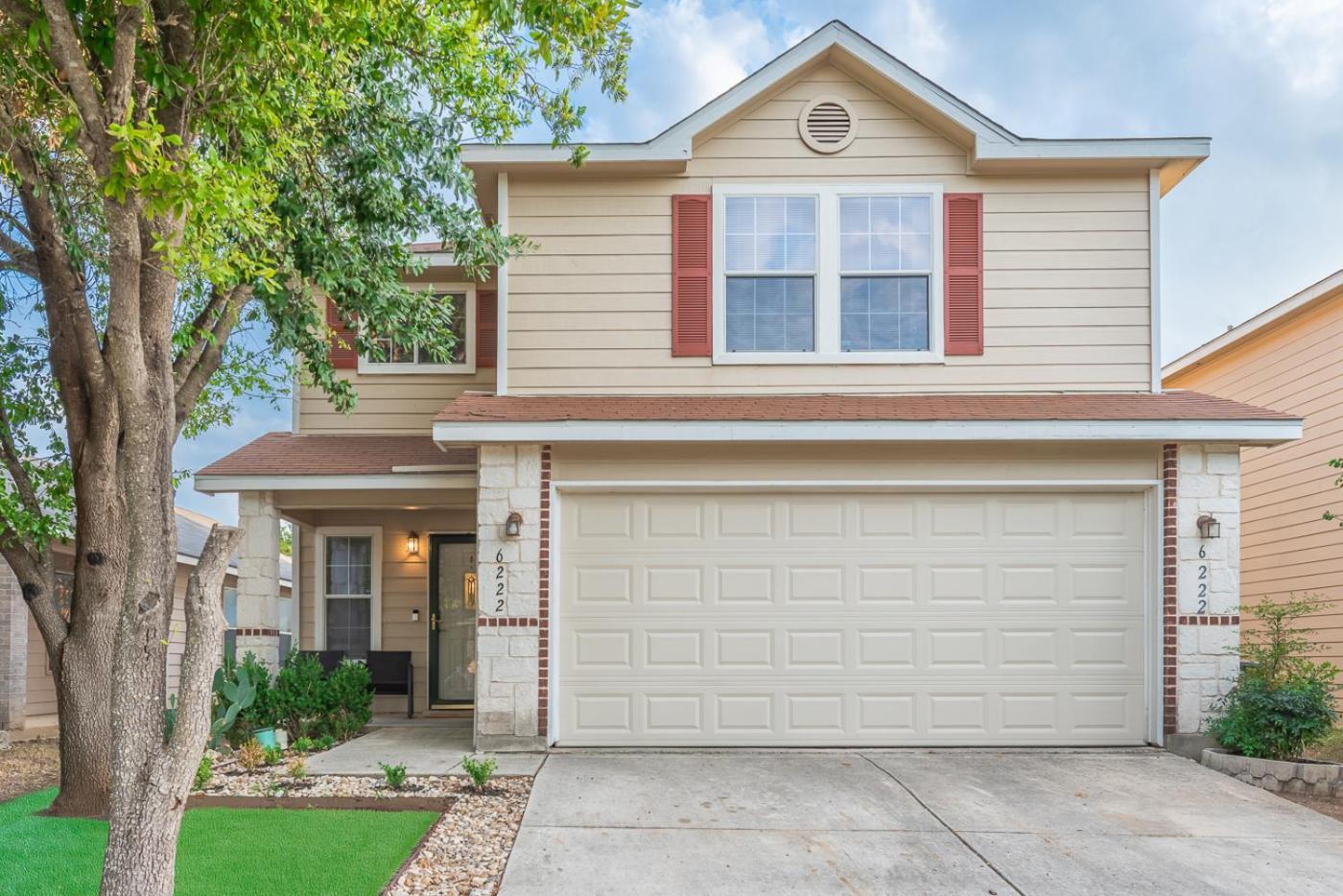 Newly Renovated! Spacious 4 Bedroom House 5 Min To La Cantera & Six Flags * San Antonio