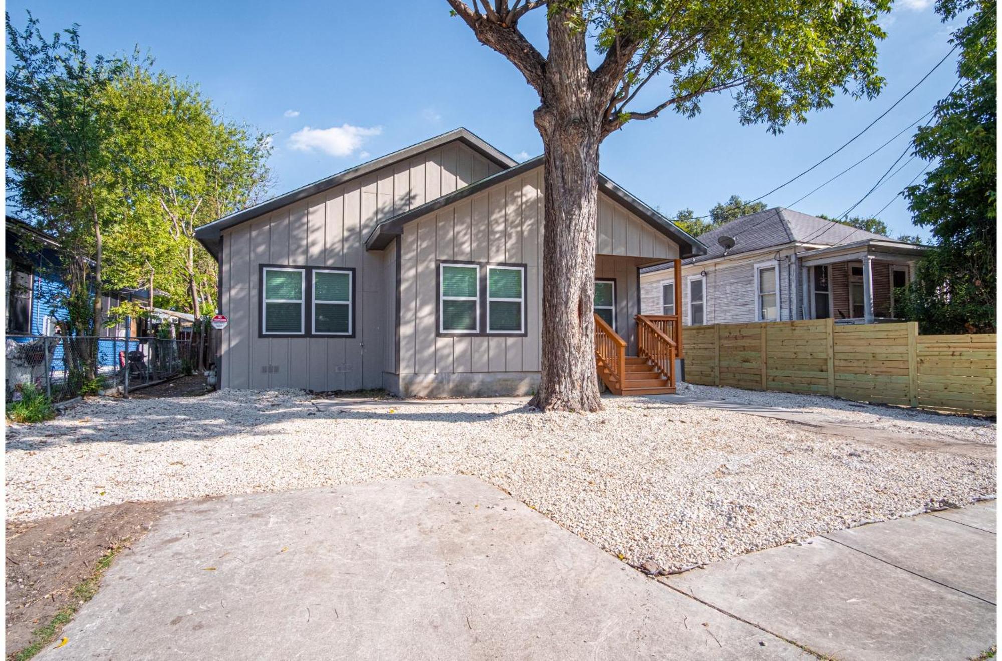 Holiday home Urban Delight 4br3ba Near Center *