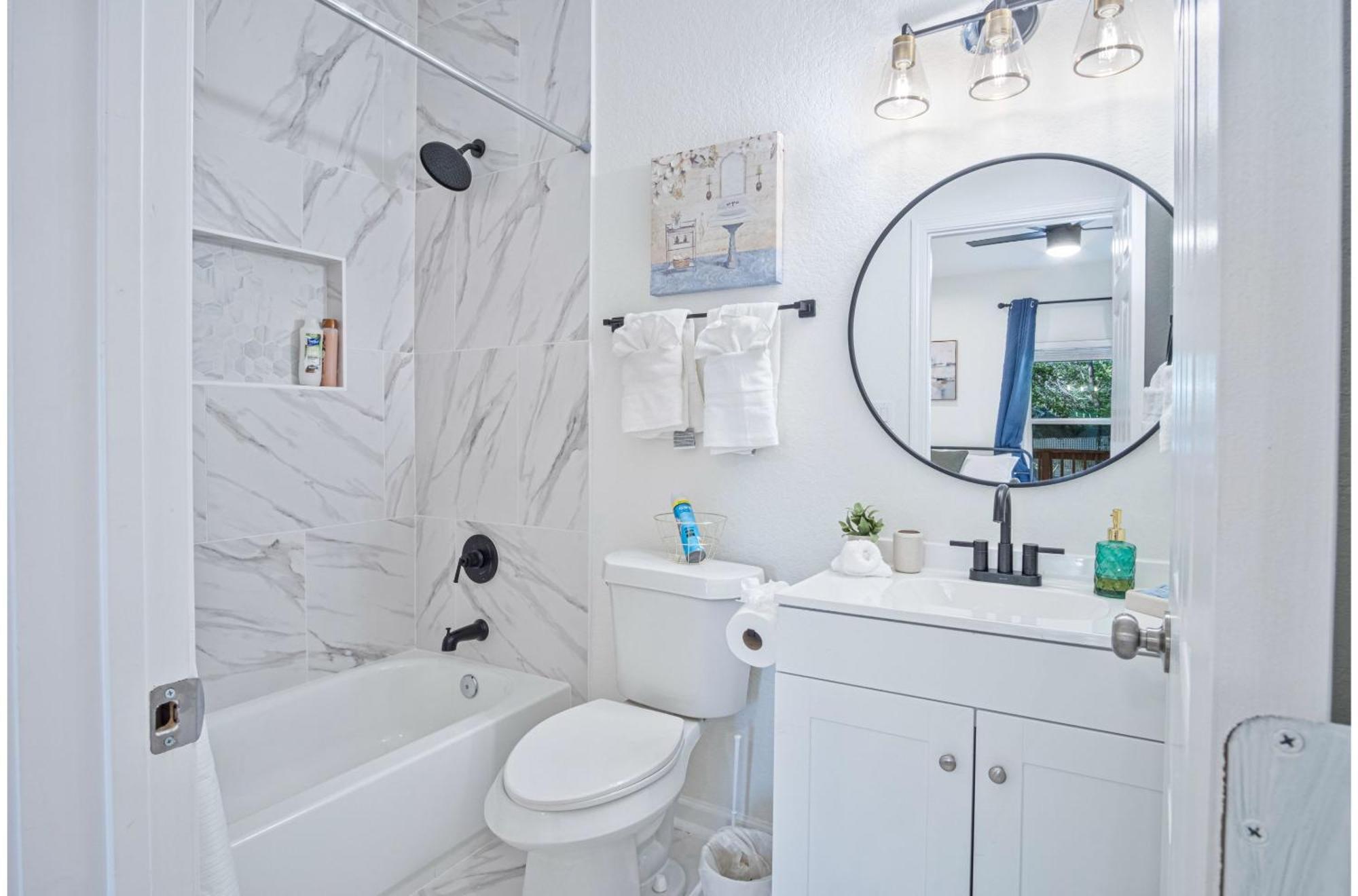 Holiday home Urban Delight 4br3ba Near Center
