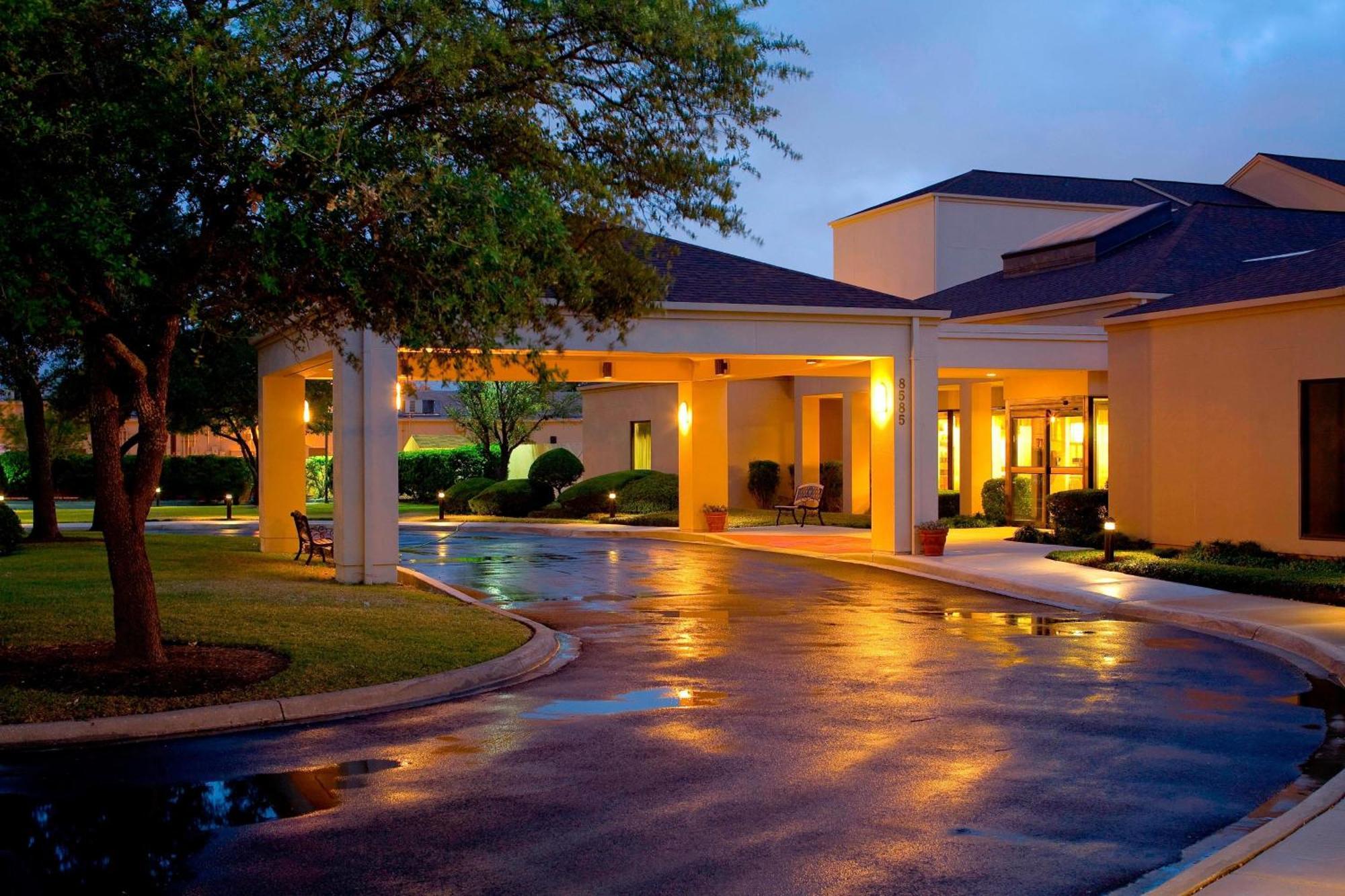 Courtyard By Marriott Medical Center San Antonio
