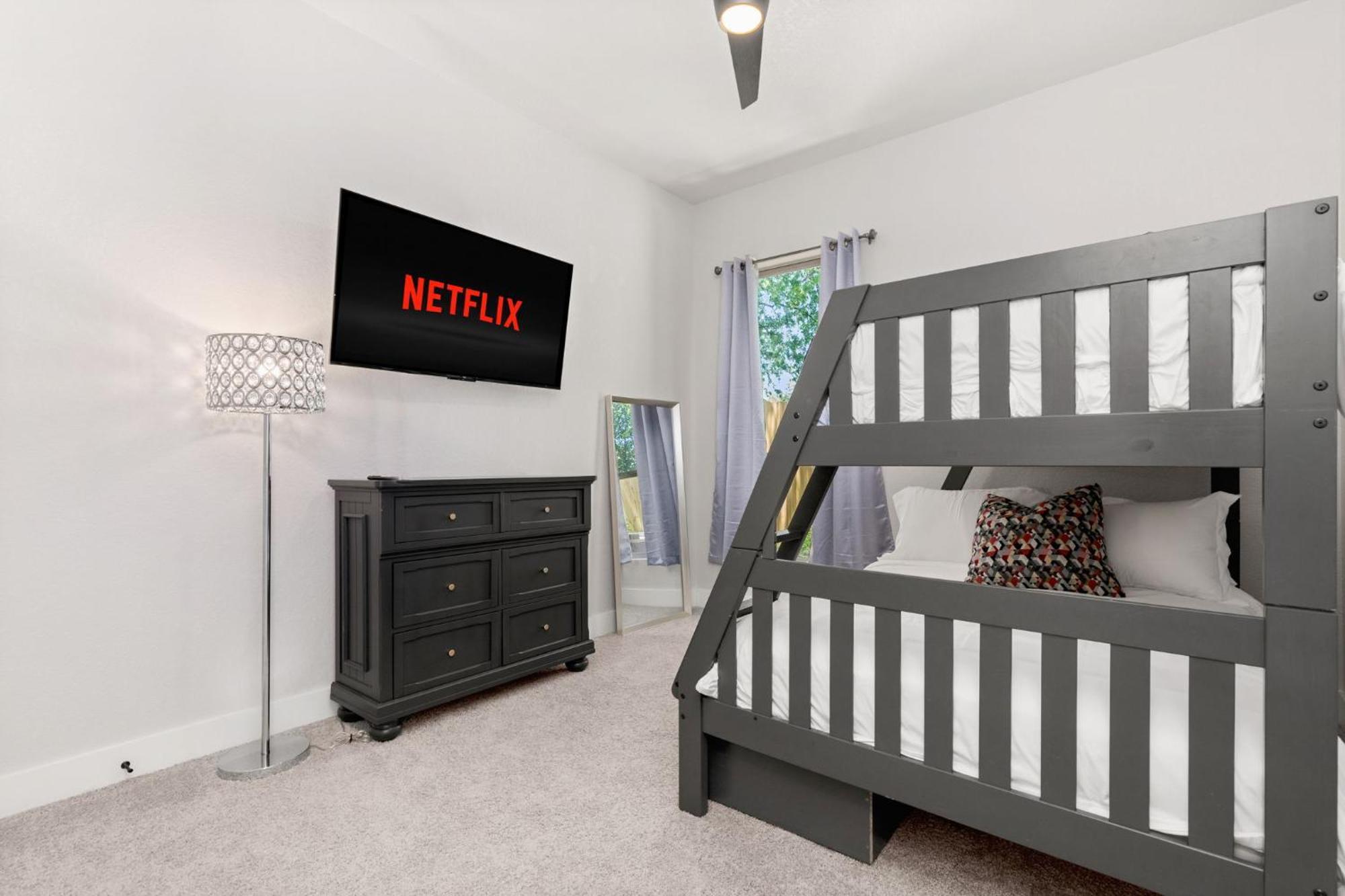 Modern Nr Dt, River Walk, Alamo Wifi Games Holiday home San Antonio