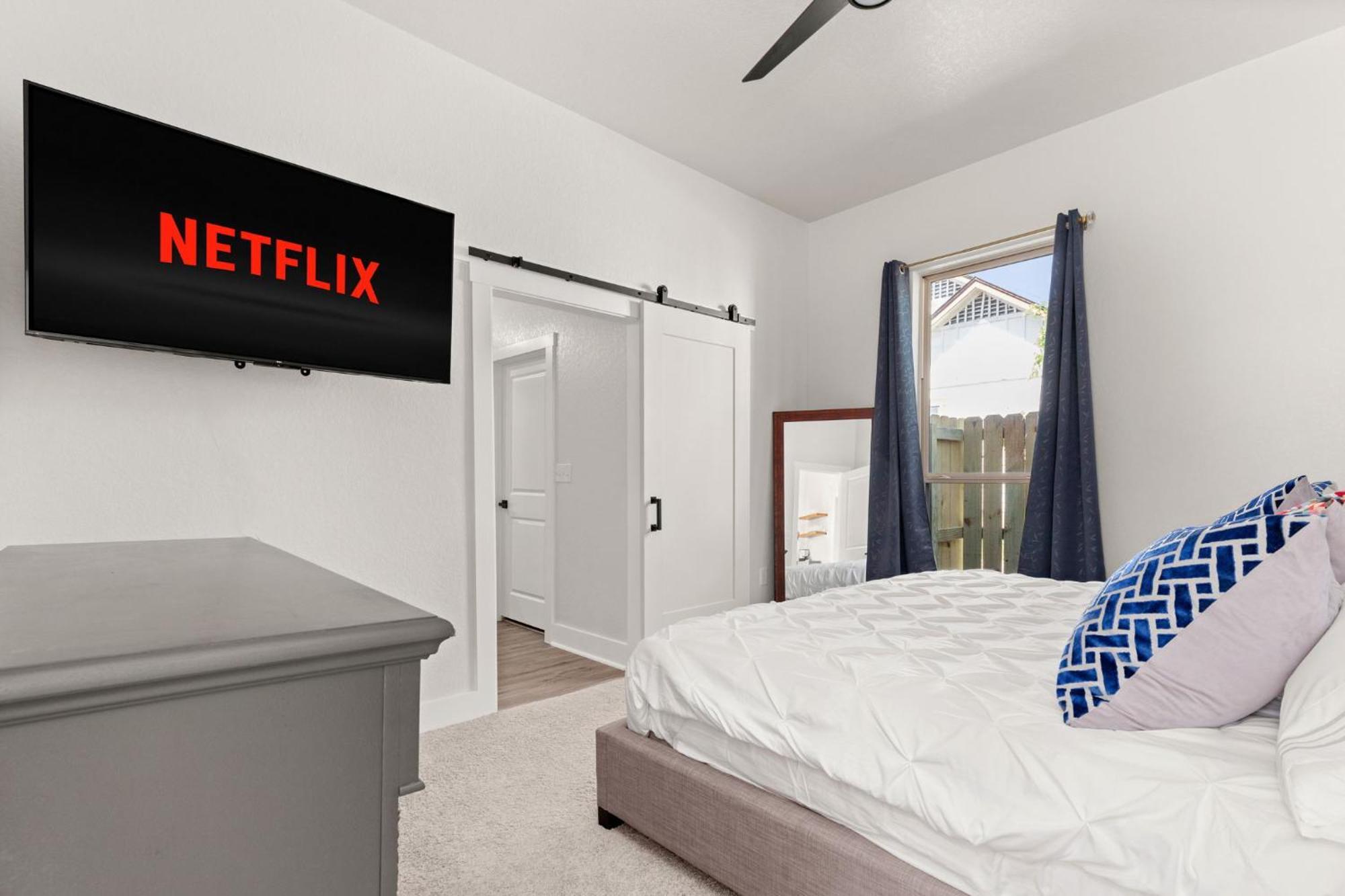 Modern Nr Dt, River Walk, Alamo Wifi Games * San Antonio