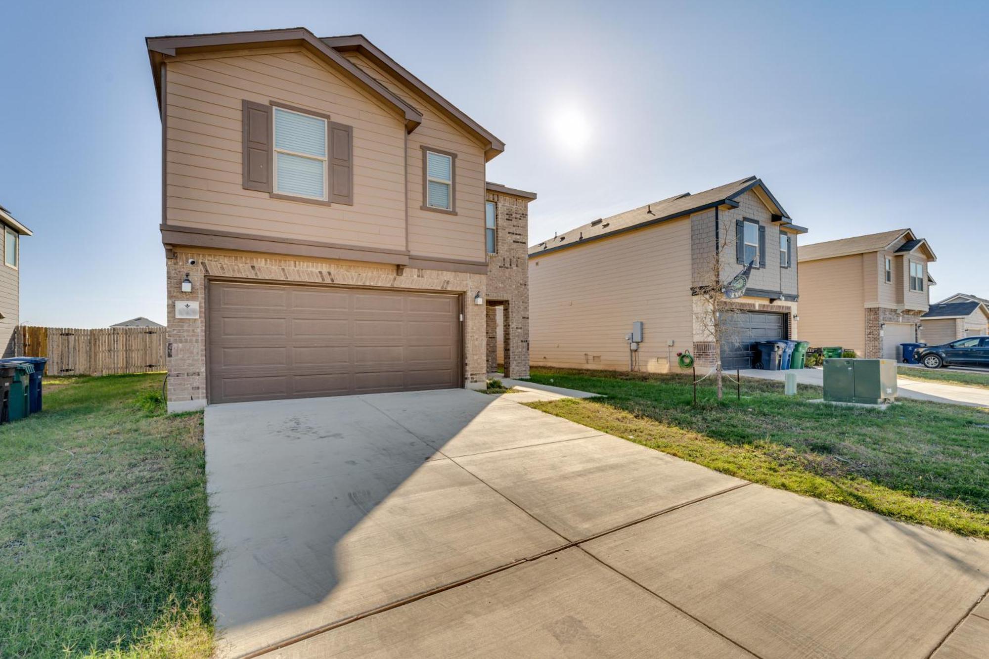 Spacious 11 Mi To River Walk San Antonio