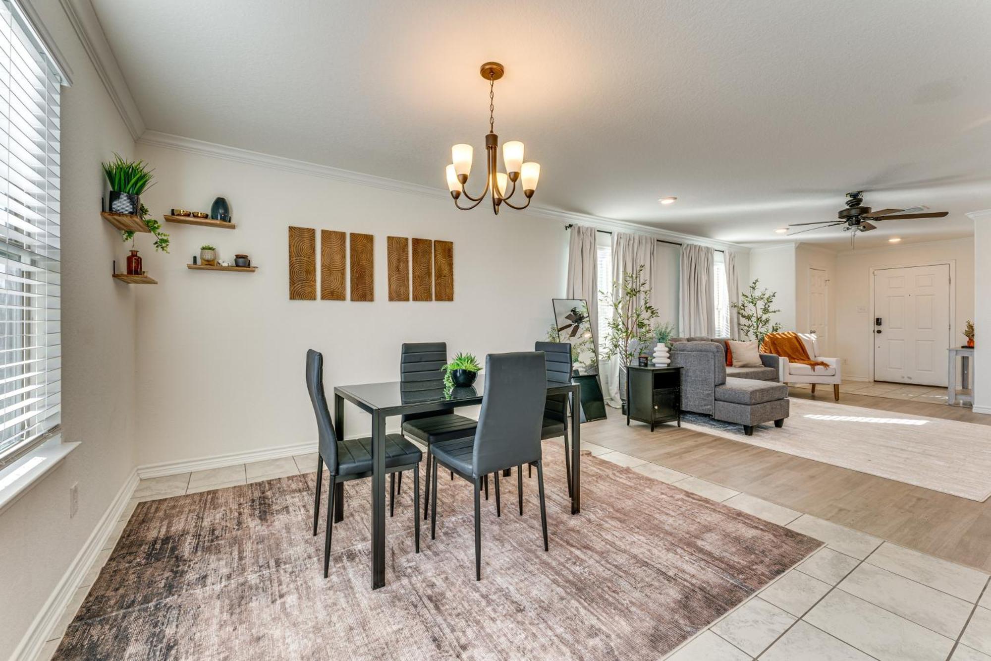 Spacious 11 Mi To River Walk