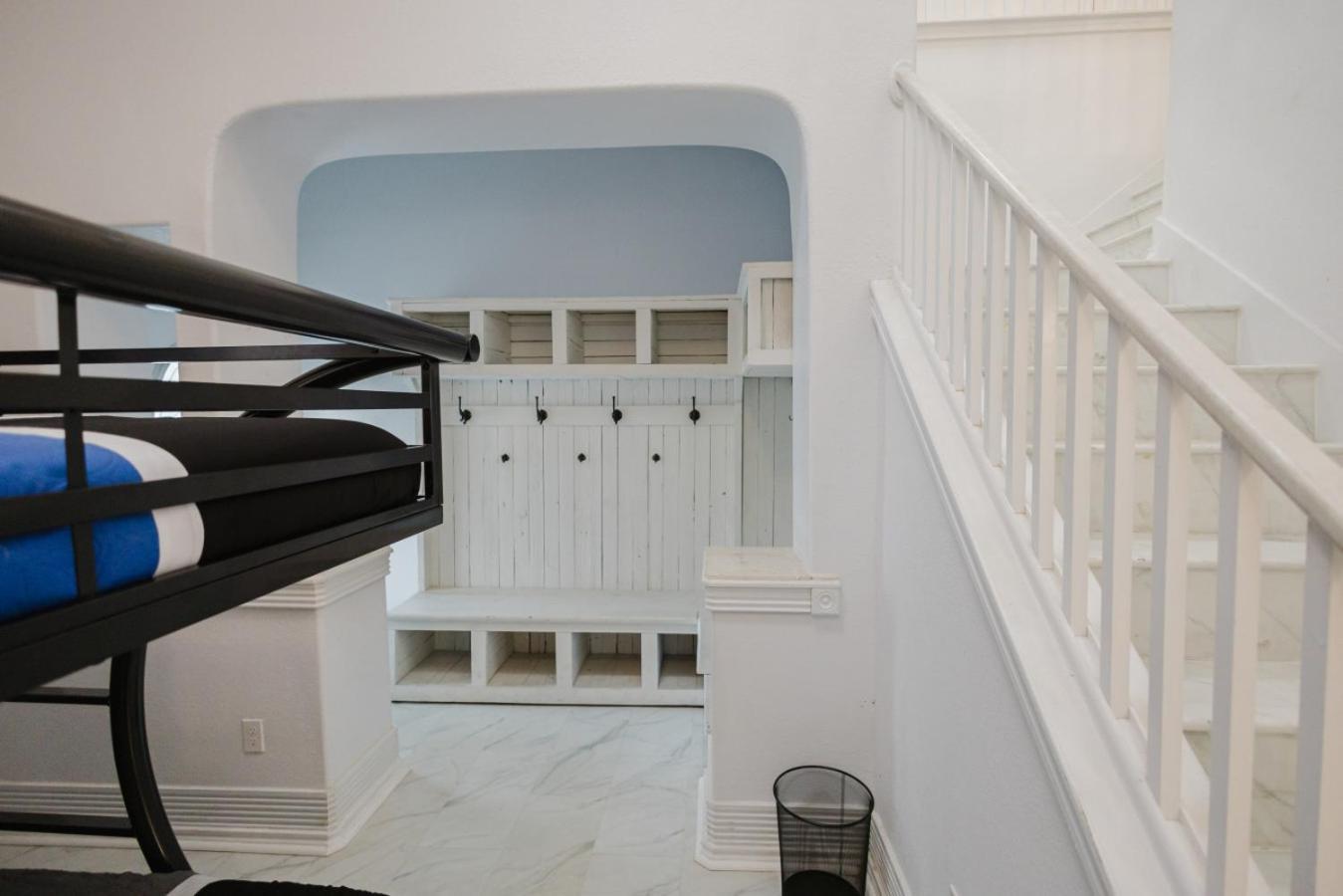Holiday home Stunning Victorian 3br Sleeps 10 *