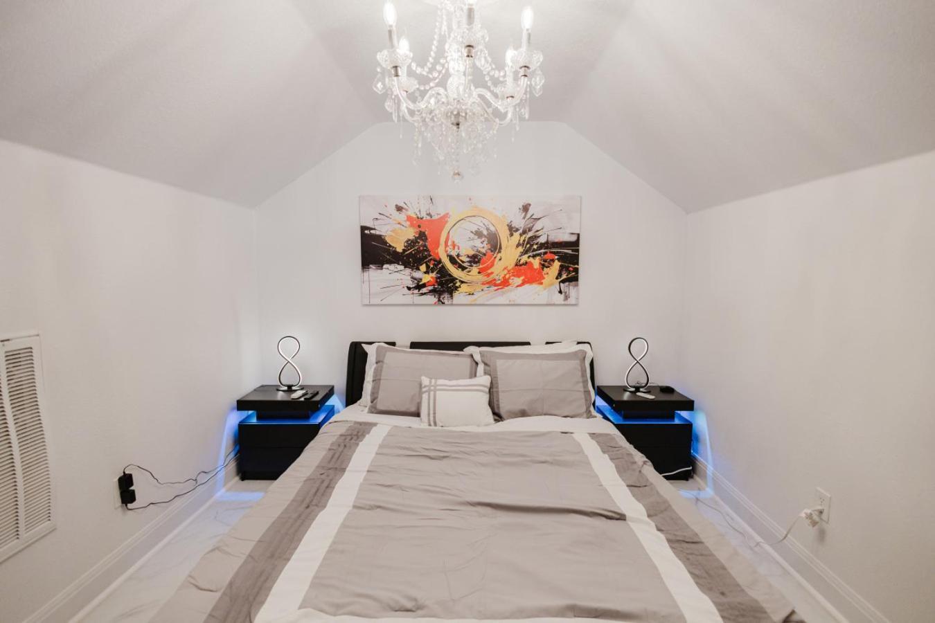 Stunning Victorian 3br Sleeps 10 Holiday home San Antonio