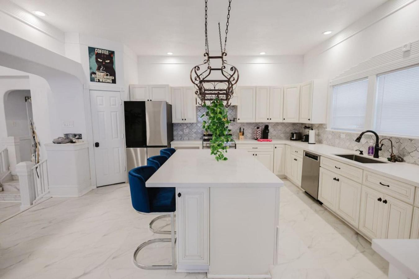 Gorgeous Victorian With Games Holiday home San Antonio
