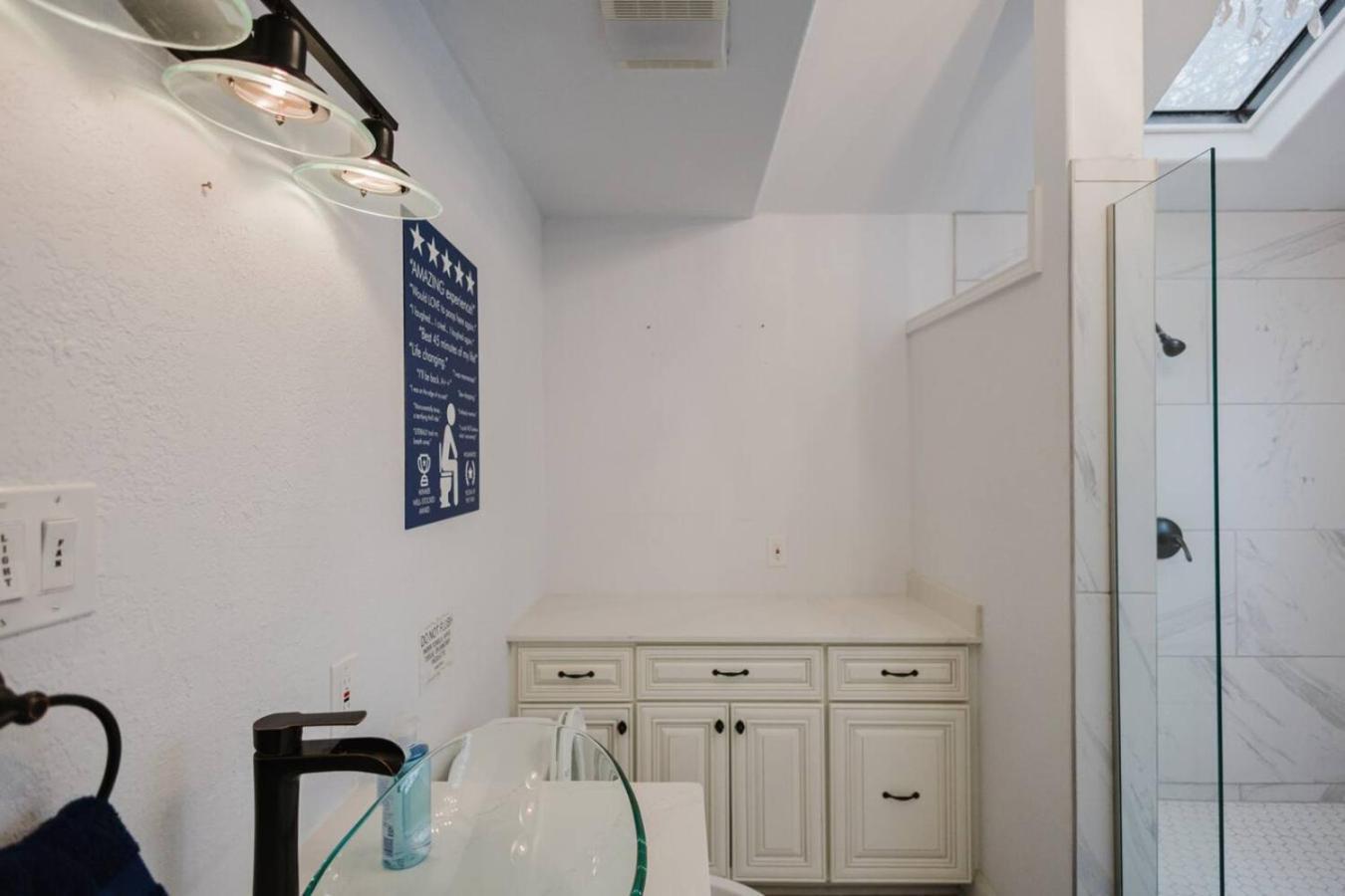 Stunning 6br Victorian Sleeps 25 * San Antonio