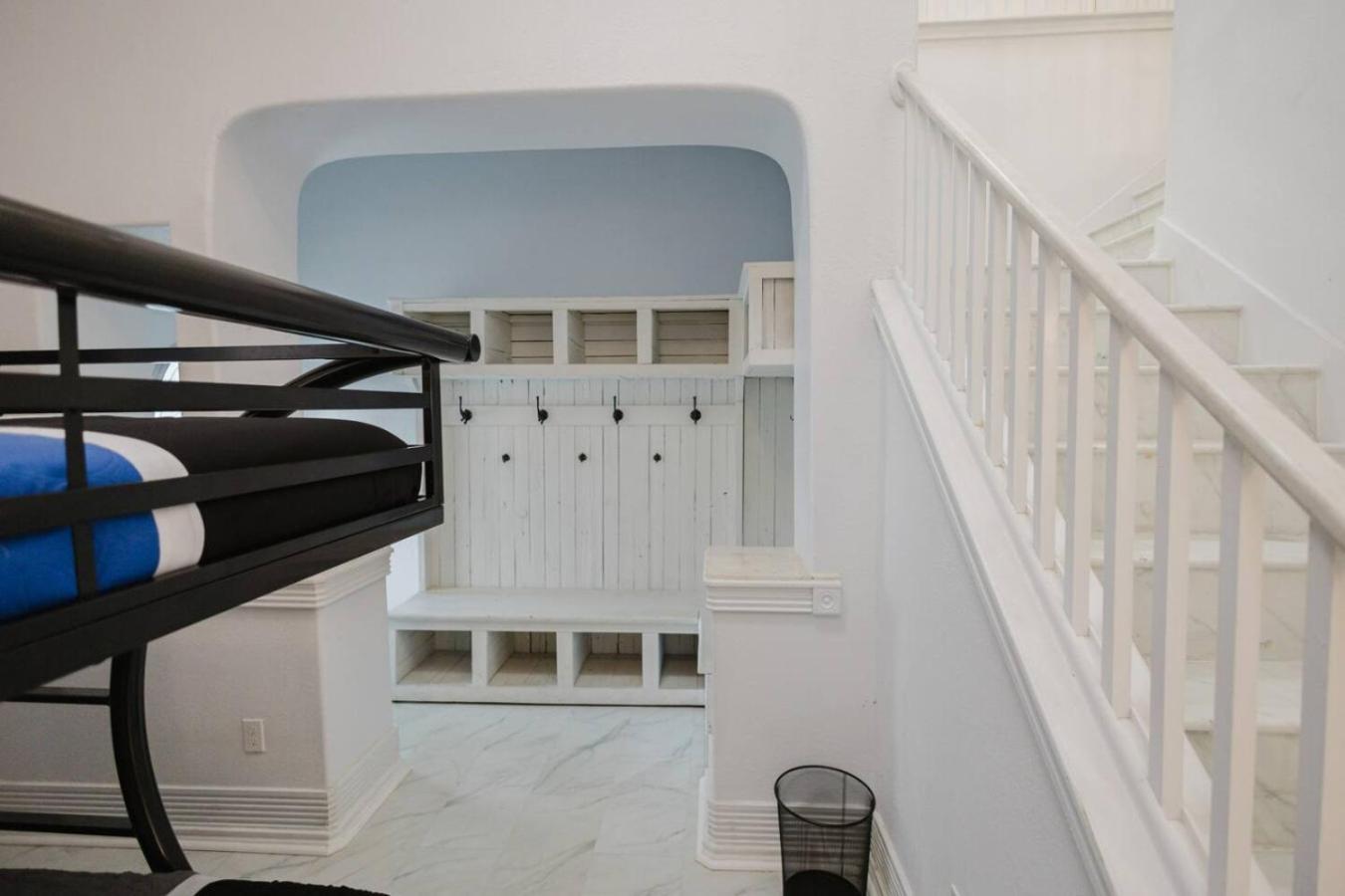 Stunning 6br Victorian Sleeps 25