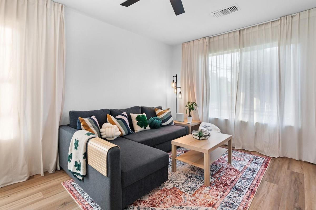 Holiday home Clover House 3bdrs Downtown Alamo Riverwalk Pearl Frost Center San Antonio