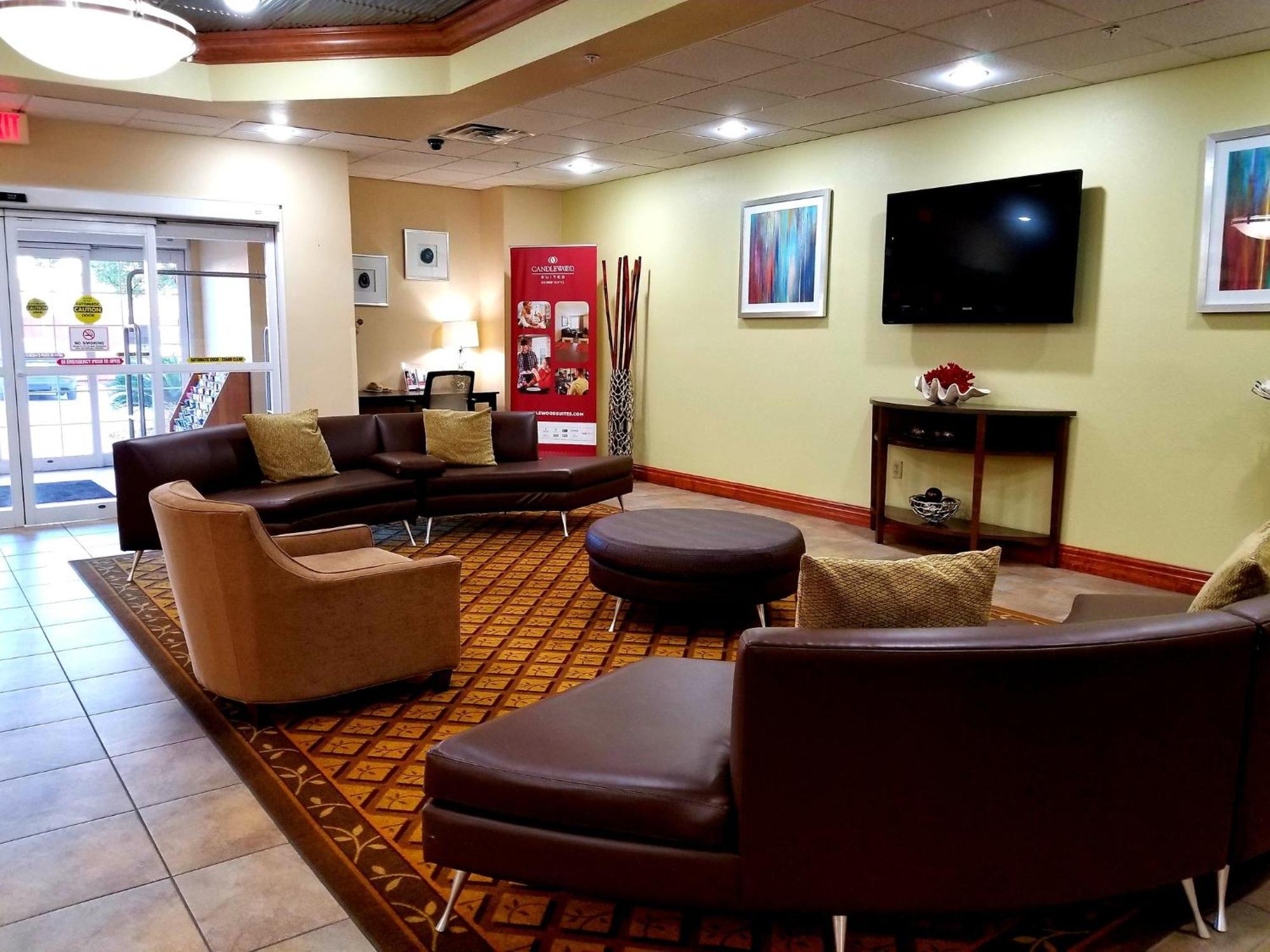 Hotel Candlewood Downtown By Ihg 3*